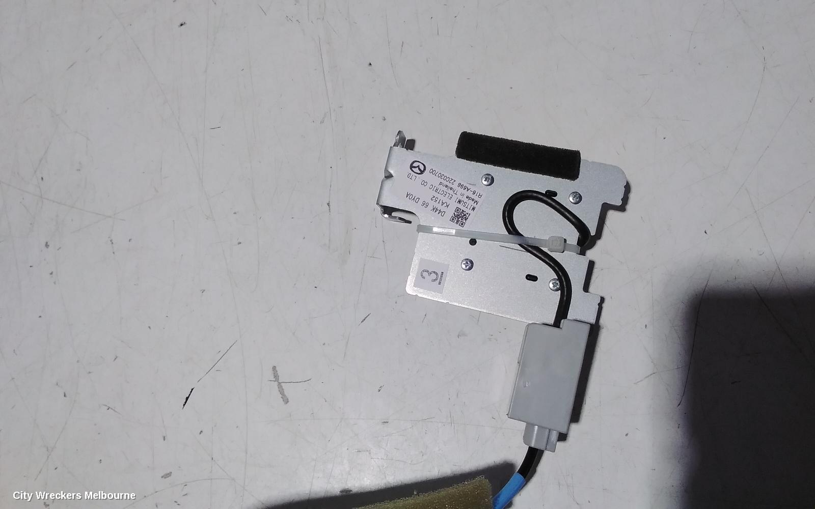 MAZDA MX30 RADIO/CD/DVD/SAT/TV, HEAD UNIT, DR, 11/2020 ONWARDS