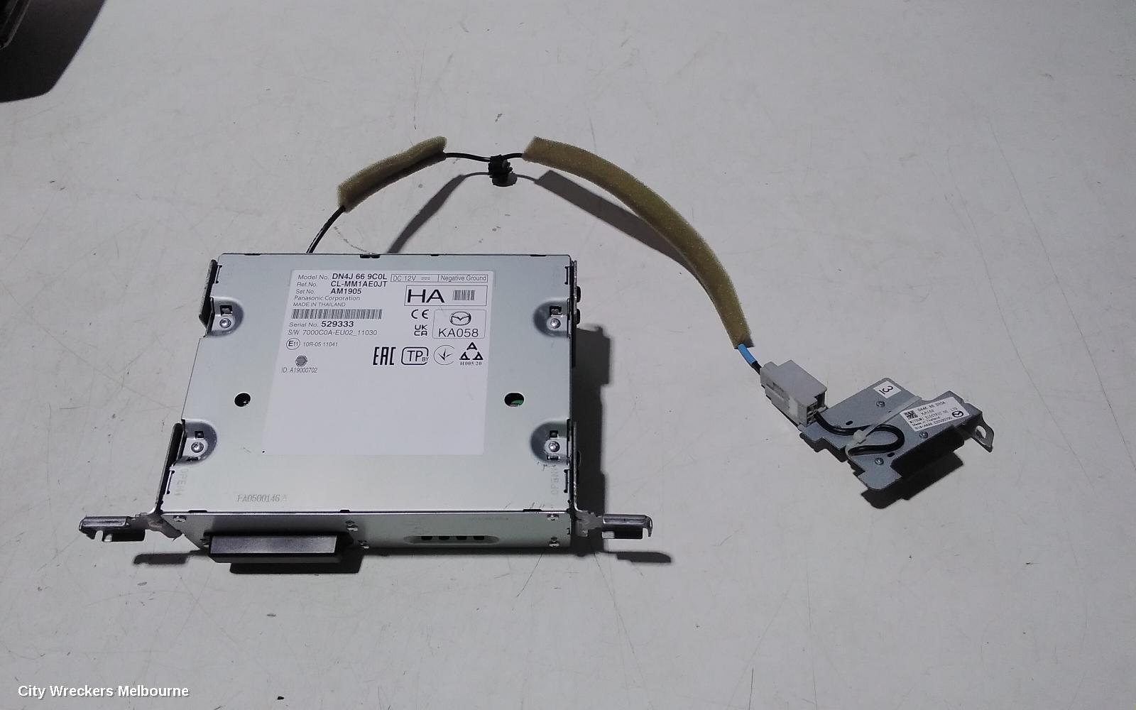 MAZDA MX30 RADIO/CD/DVD/SAT/TV, HEAD UNIT, DR, 11/2020 ONWARDS
