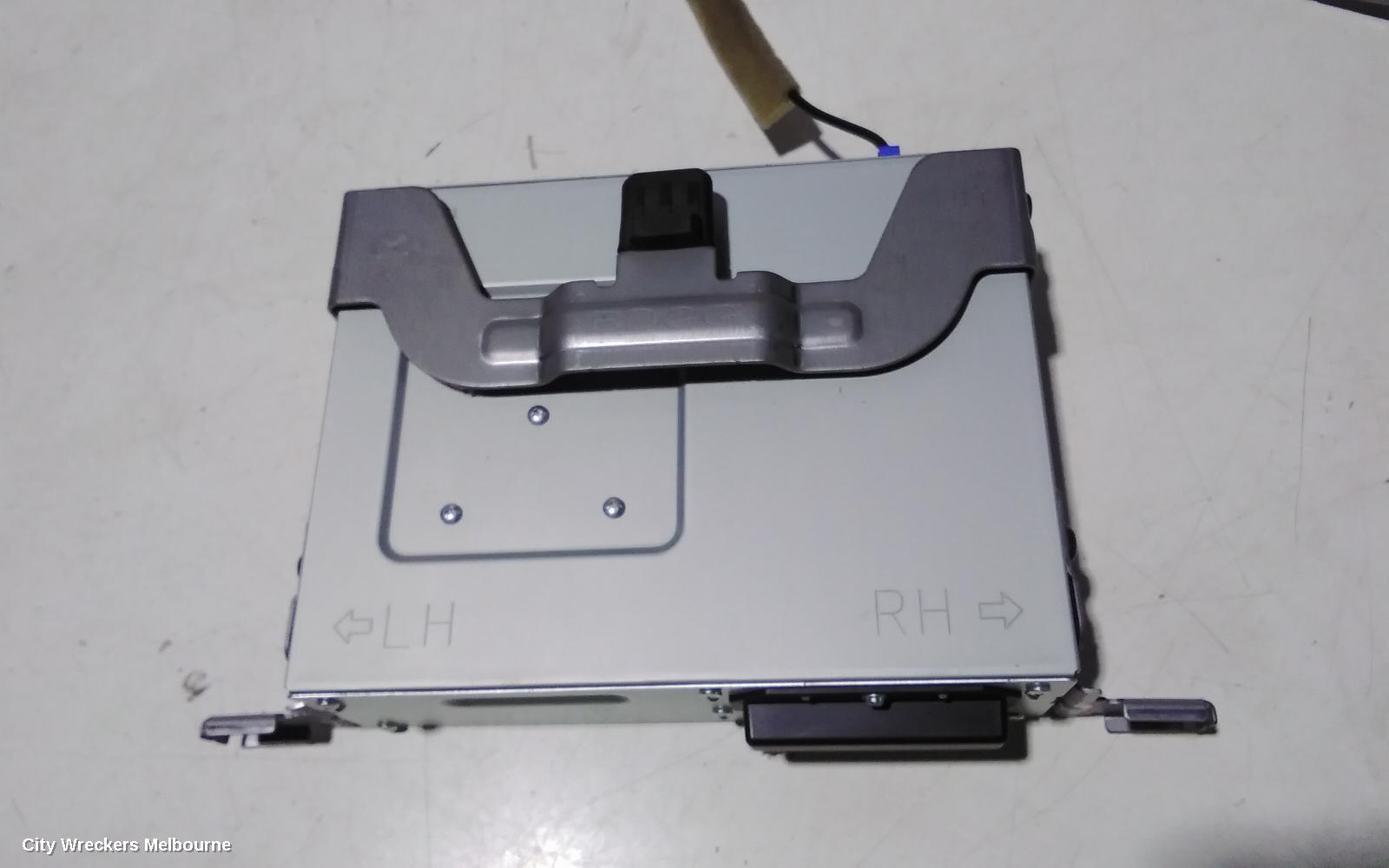 MAZDA MX30 RADIO/CD/DVD/SAT/TV, HEAD UNIT, DR, 11/2020 ONWARDS