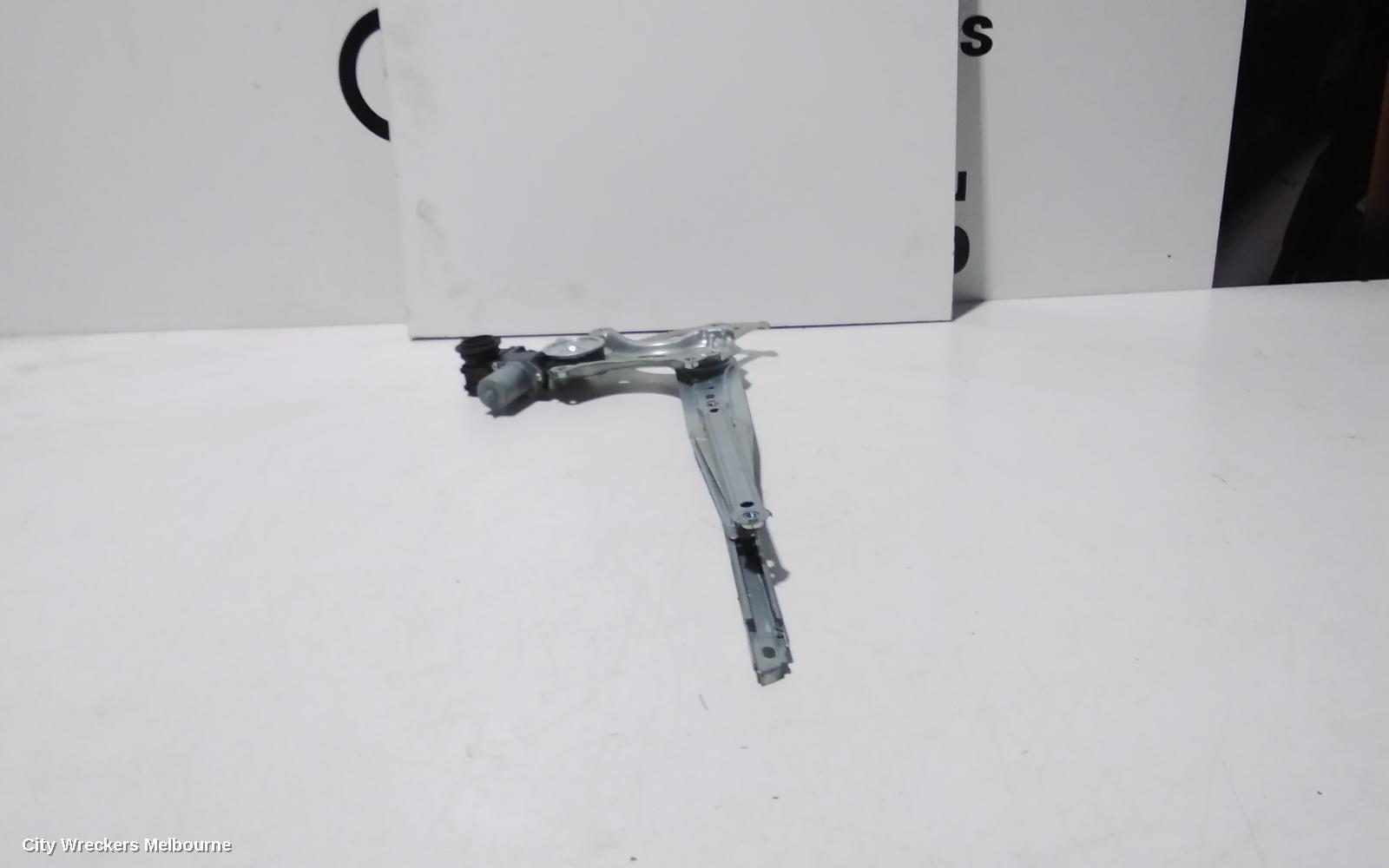 TOYOTA HIACE LEFT FRONT WINDOW REG/MOTOR, DOOR REG ASSY (REG AND MOTOR), 300 SERIES, 04/2019 ONWARDS