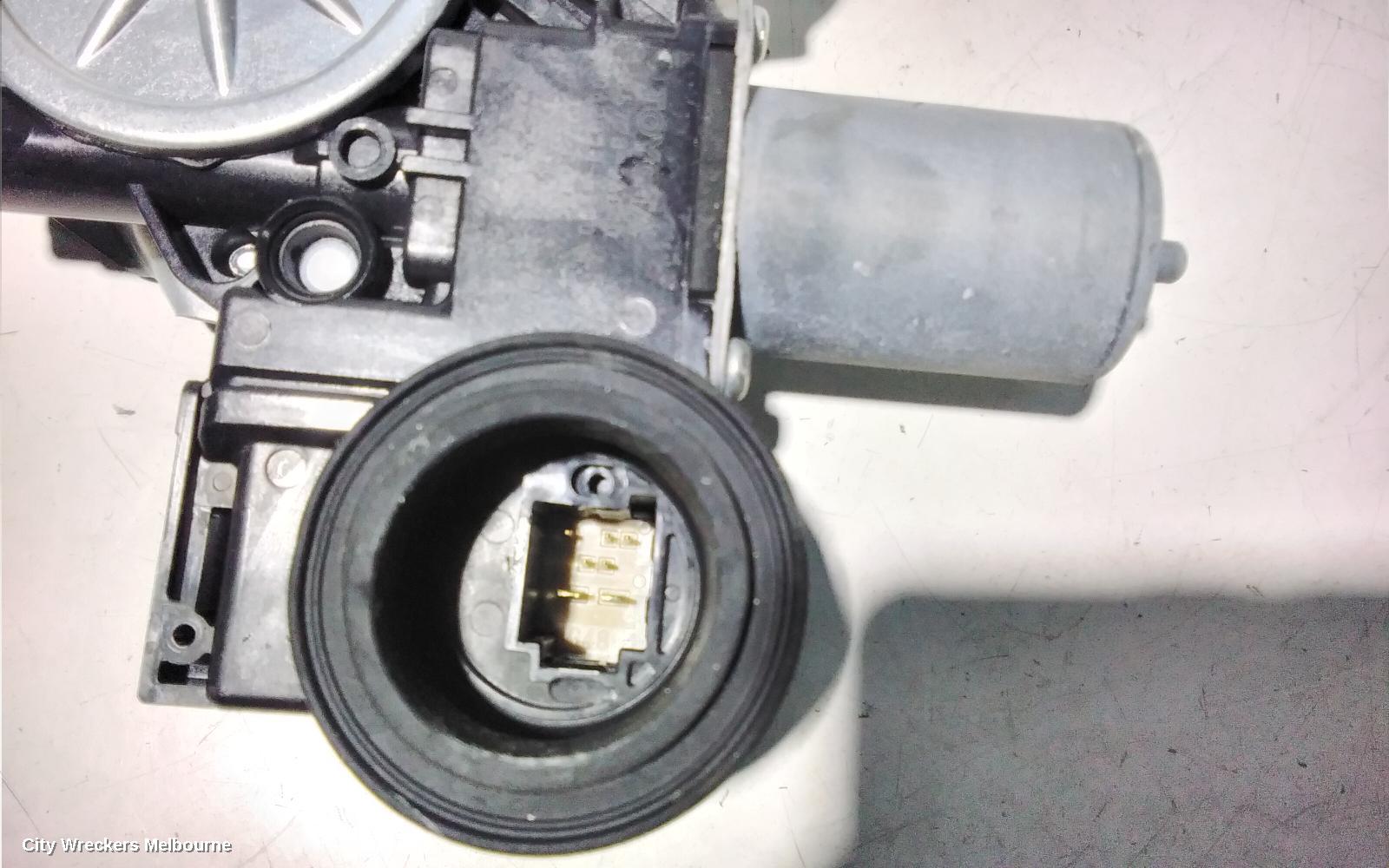TOYOTA HIACE LEFT FRONT WINDOW REG/MOTOR, DOOR REG ASSY (REG AND MOTOR), 300 SERIES, 04/2019 ONWARDS