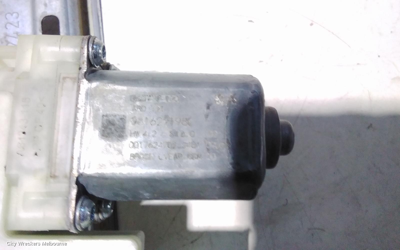 PEUGEOT 308 RIGHT REAR WND REG/MOTOR, T9, 10/2014 - 05/2021