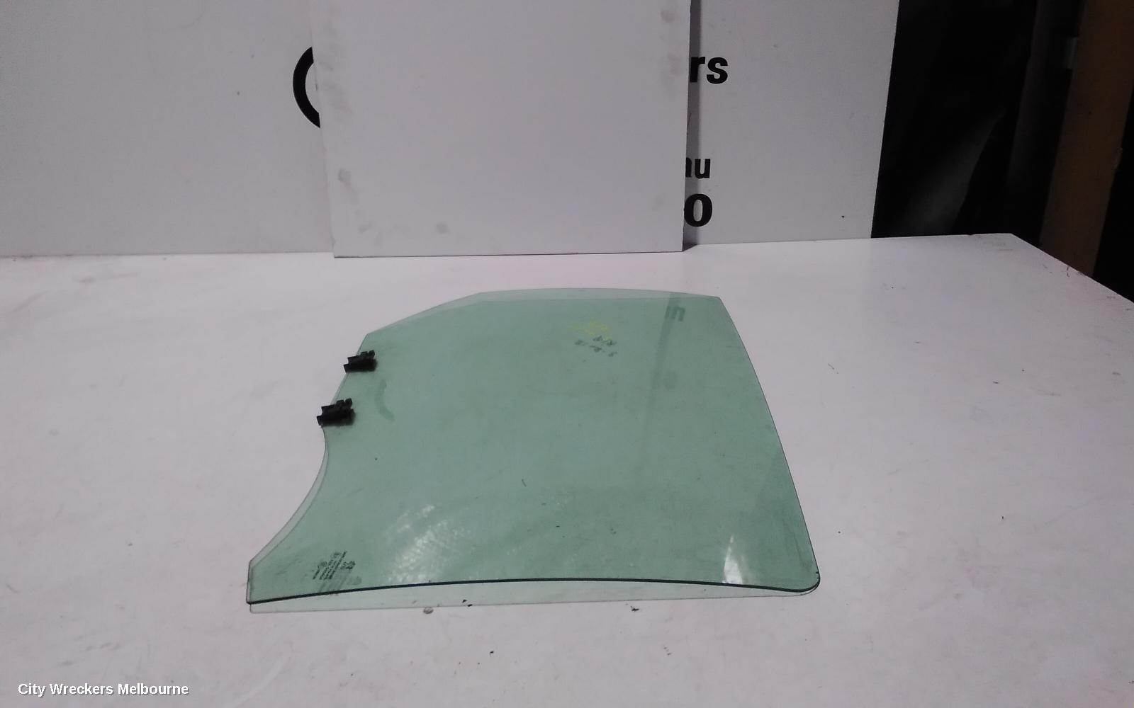 PEUGEOT 308 RIGHT REAR DOOR WINDOW, T9, 10/2014 - 05/2021