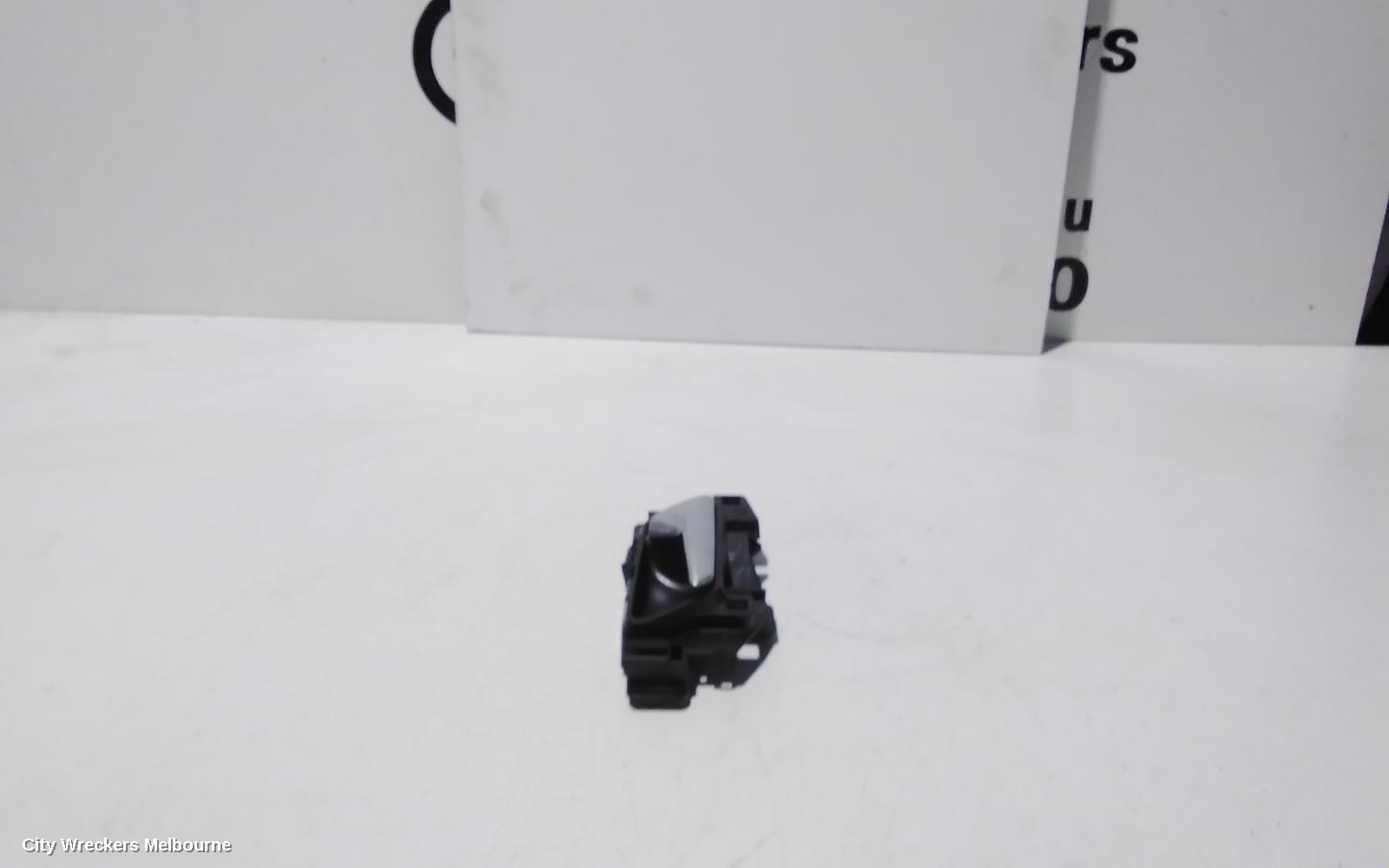 PEUGEOT 308 DOOR HANDLE, T9, 10/2014 - 05/2021