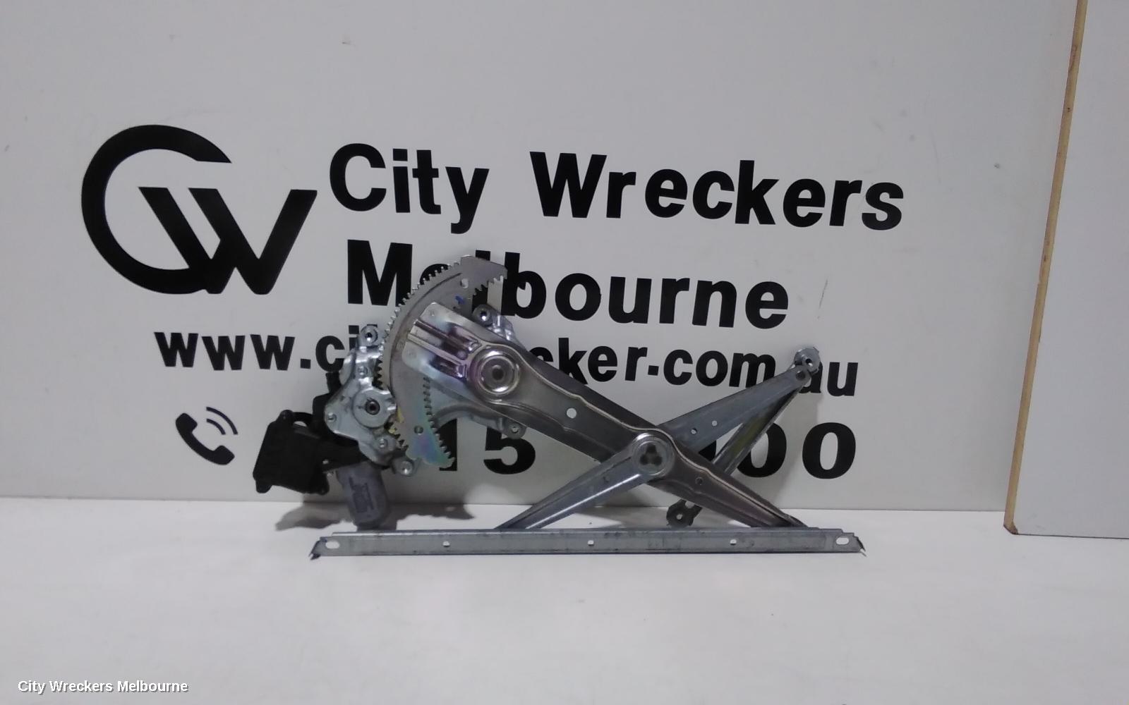 TOYOTA COROLLA RIGHT FRONT WINDOW REG/MOTOR, ZRE172R, SEDAN, 12/2013 - 06/2019