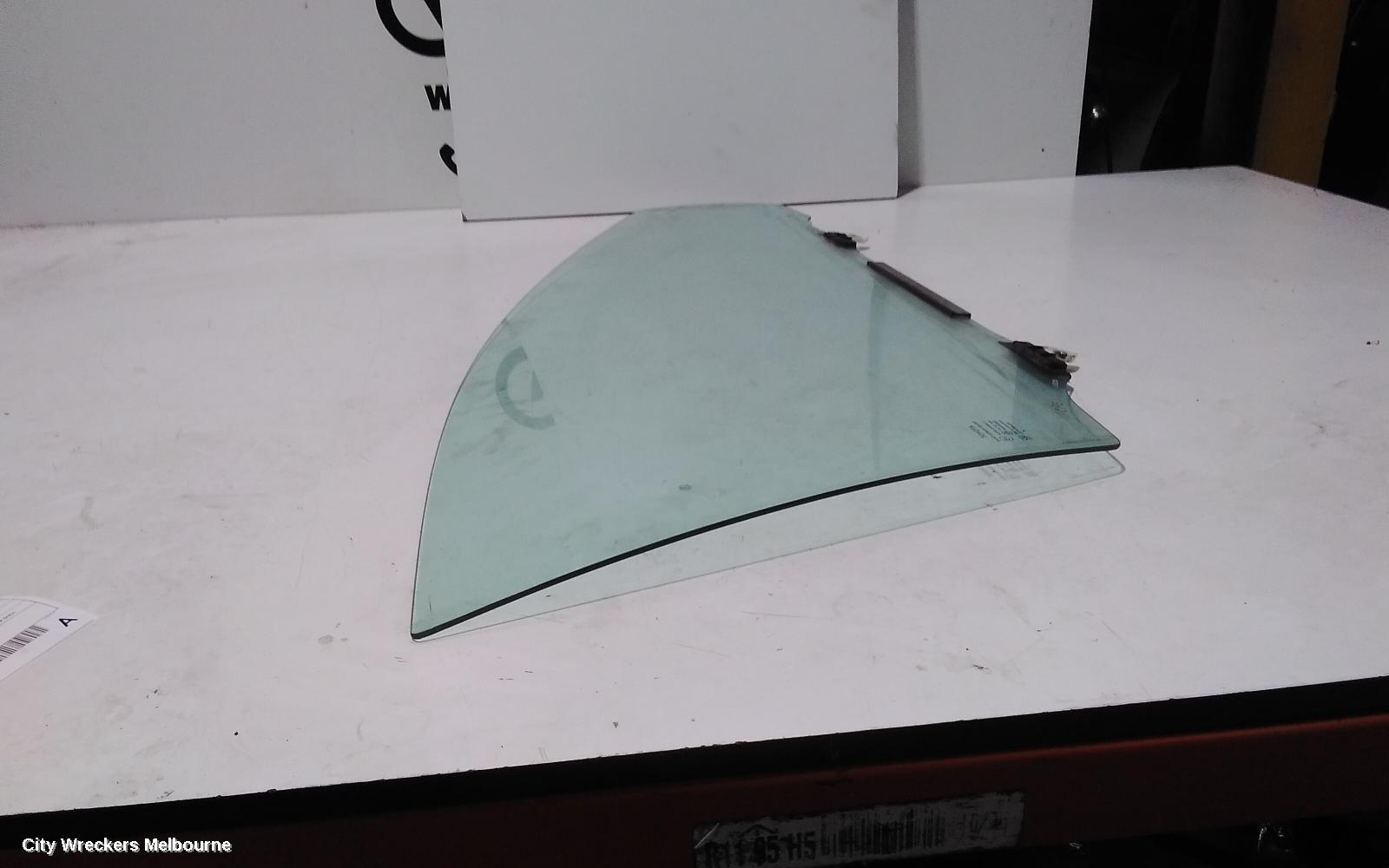 TOYOTA COROLLA RIGHT FRONT DOOR WINDOW, ZRE172R, 12/2013 - 06/2019