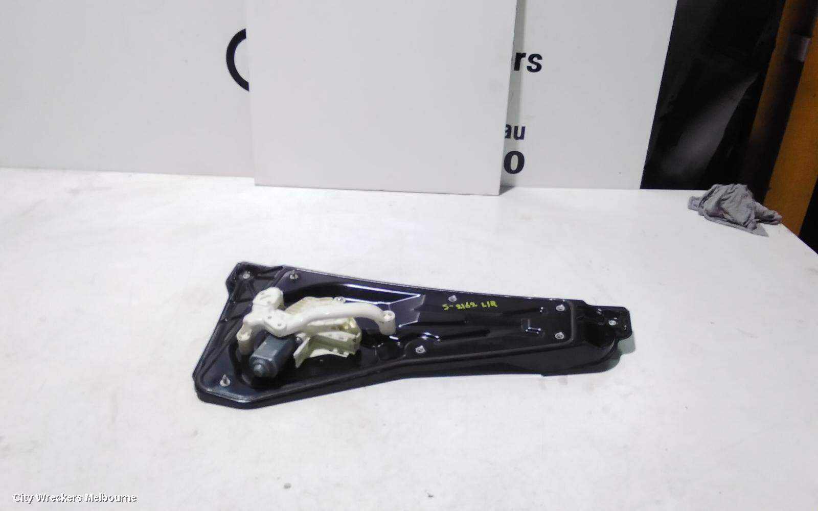 LAND ROVER RANGEROVER SPORT LEFT REAR WND REG/MOTOR, L320, 08/2005 - 12/2013