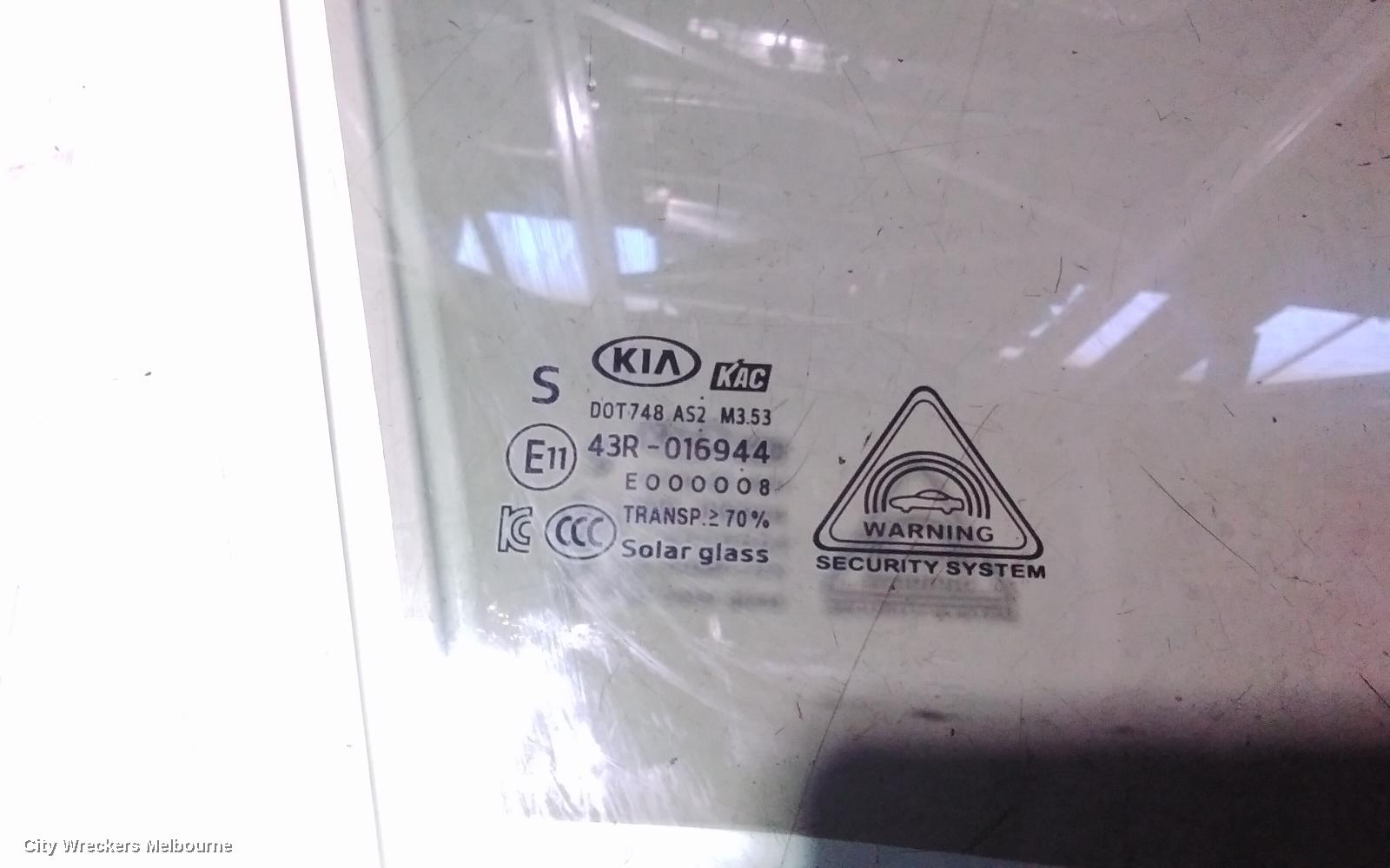 KIA SELTOS RIGHT FRONT DOOR WINDOW, SP2, 07/2019 ONWARDS