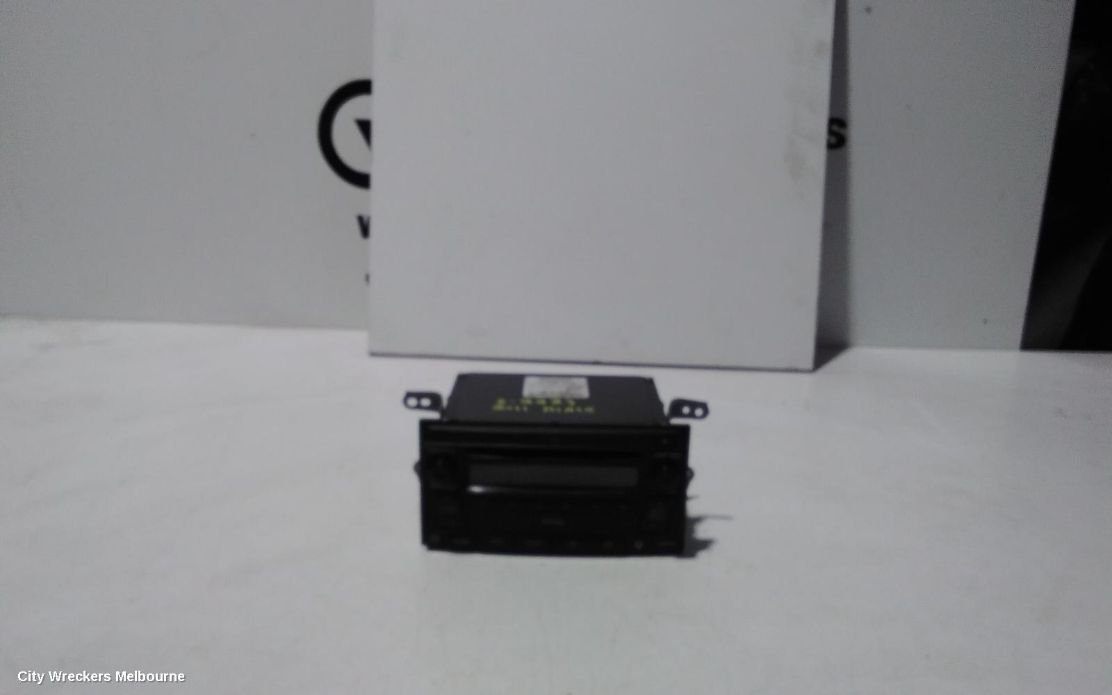 TOYOTA HIACE RADIO/CD/DVD/SAT/TV, SINGLE DISC CD PLAYER (P/N ON FACE 12848), TRH/KDH, 03/2005 - 04/2019