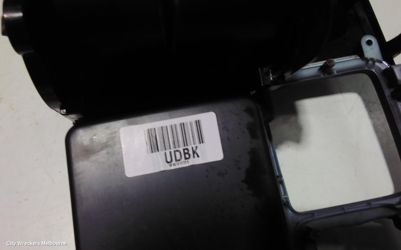 KIA SORENTO GEAR STICK/SHIFTER, AUTO T/M, 2.2, D4HB, DIESEL, UM, 08/2017 - 01/2020