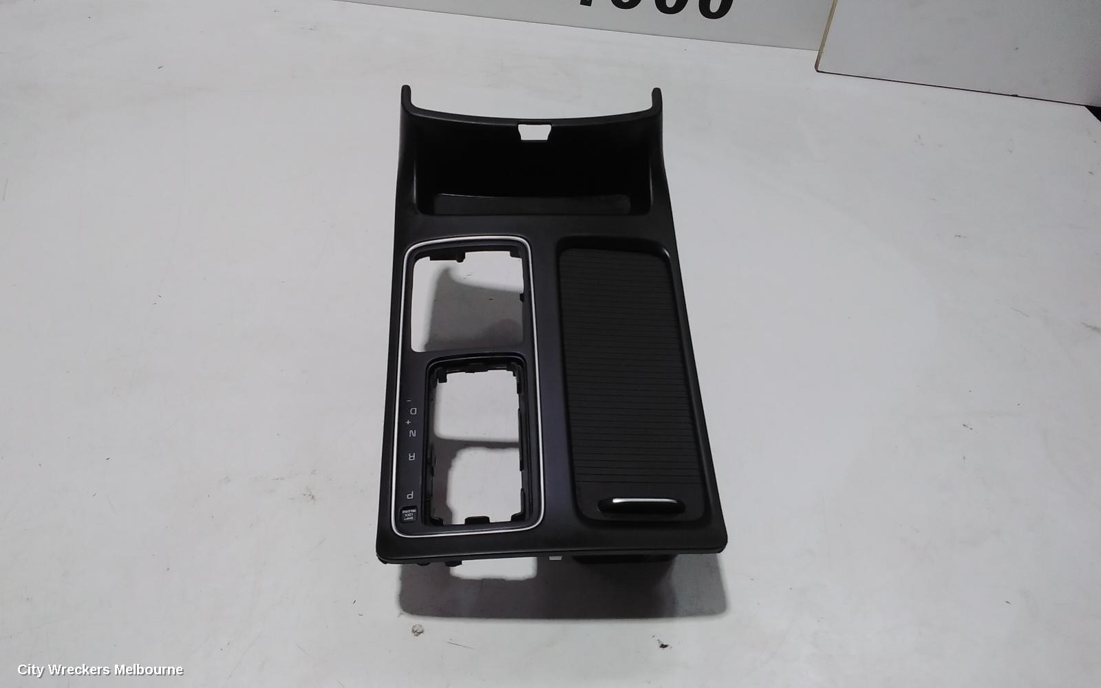 KIA SORENTO GEAR STICK/SHIFTER, AUTO T/M, 2.2, D4HB, DIESEL, UM, 08/2017 - 01/2020