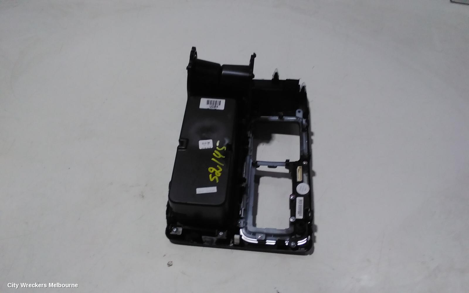 KIA SORENTO GEAR STICK/SHIFTER, AUTO T/M, 2.2, D4HB, DIESEL, UM, 08/2017 - 01/2020