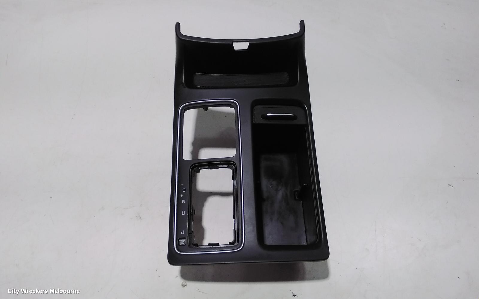 KIA SORENTO GEAR STICK/SHIFTER, AUTO T/M, 2.2, D4HB, DIESEL, UM, 08/2017 - 01/2020