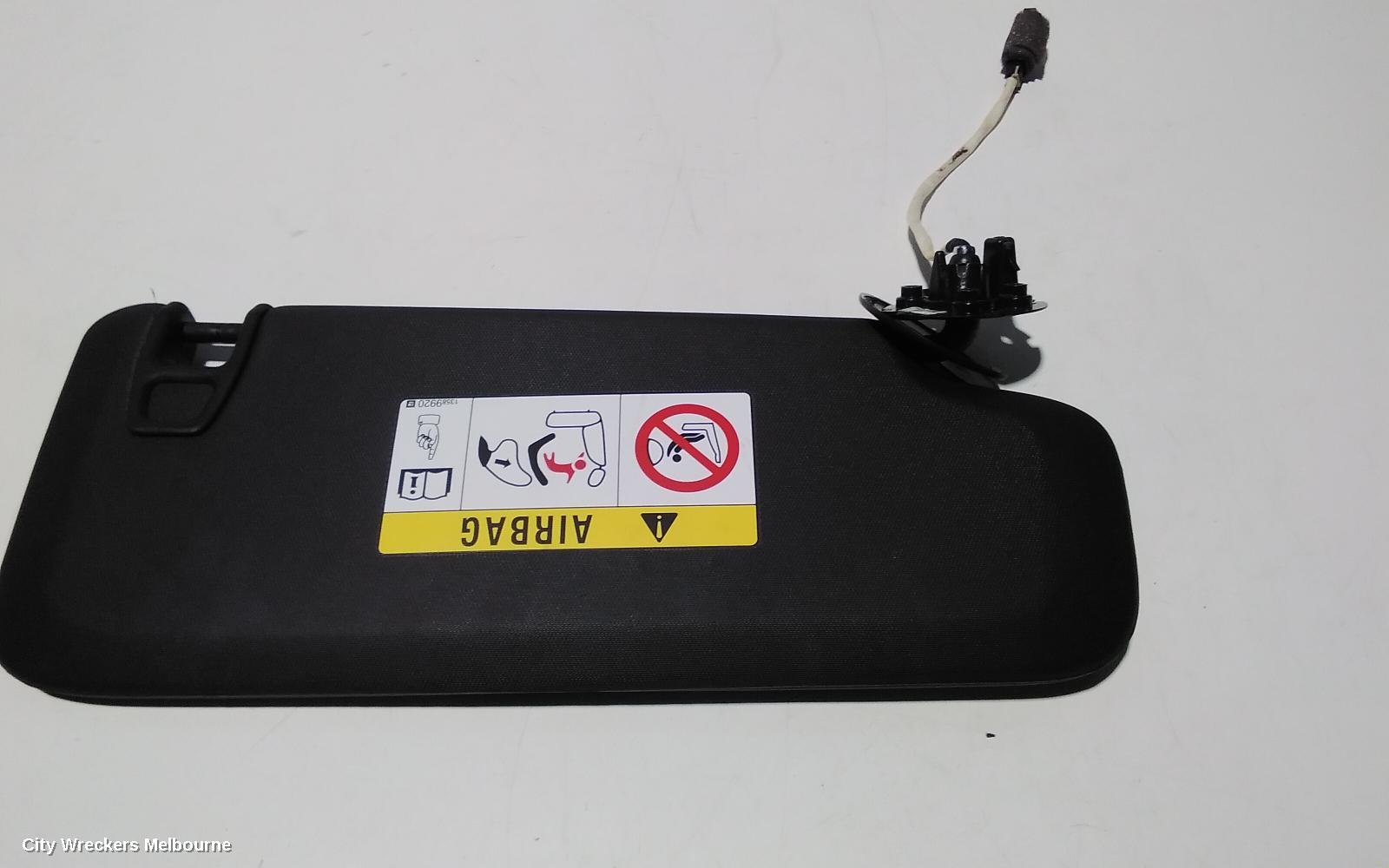 HOLDEN INSIGNIA SUNVISOR, GA, 02/2015 - 01/2017
