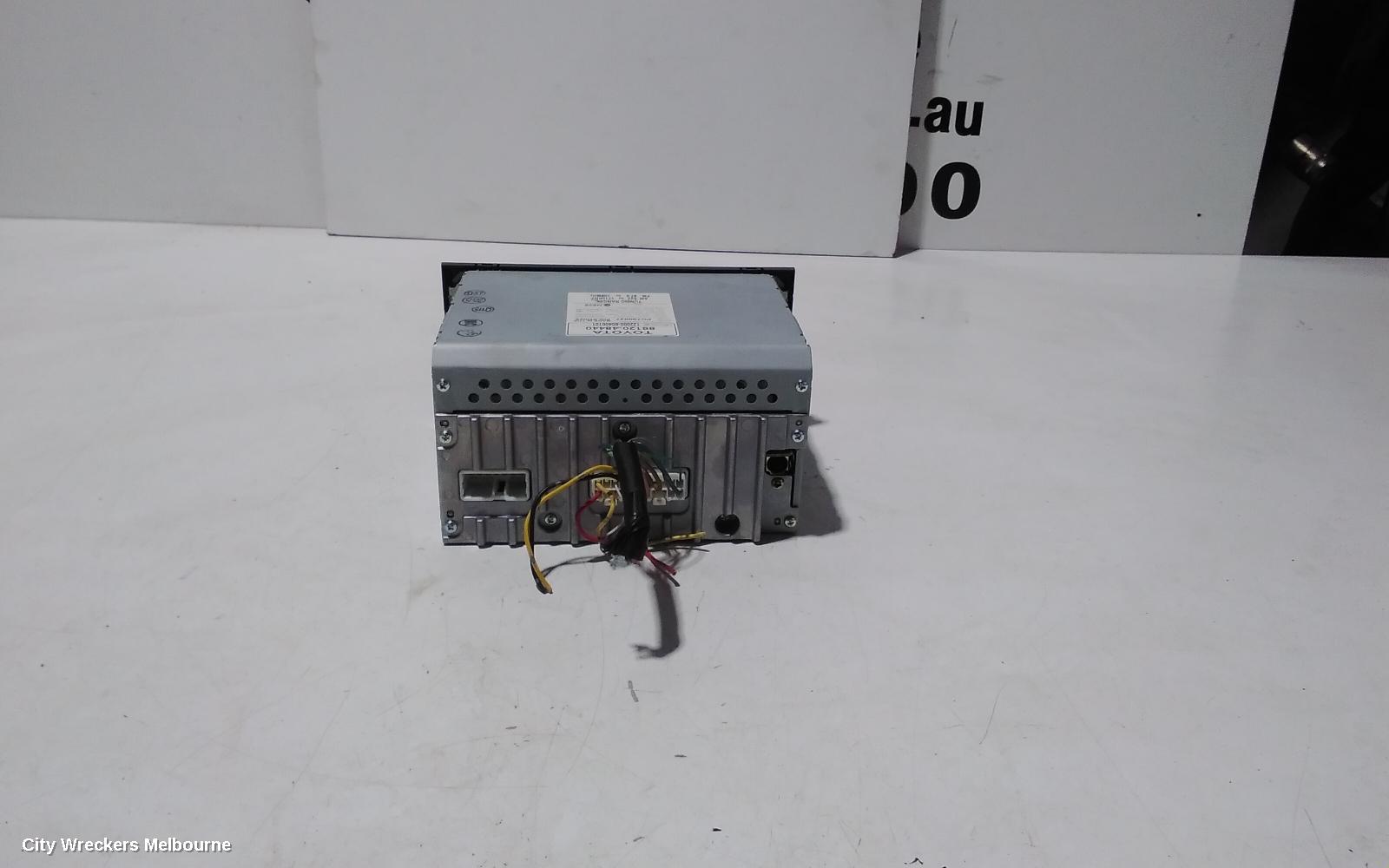 TOYOTA KLUGER RADIO/CD/DVD/SAT/TV, RADIO/TAPE/CD, MCU28R, CV,01/2001 - 04/2007