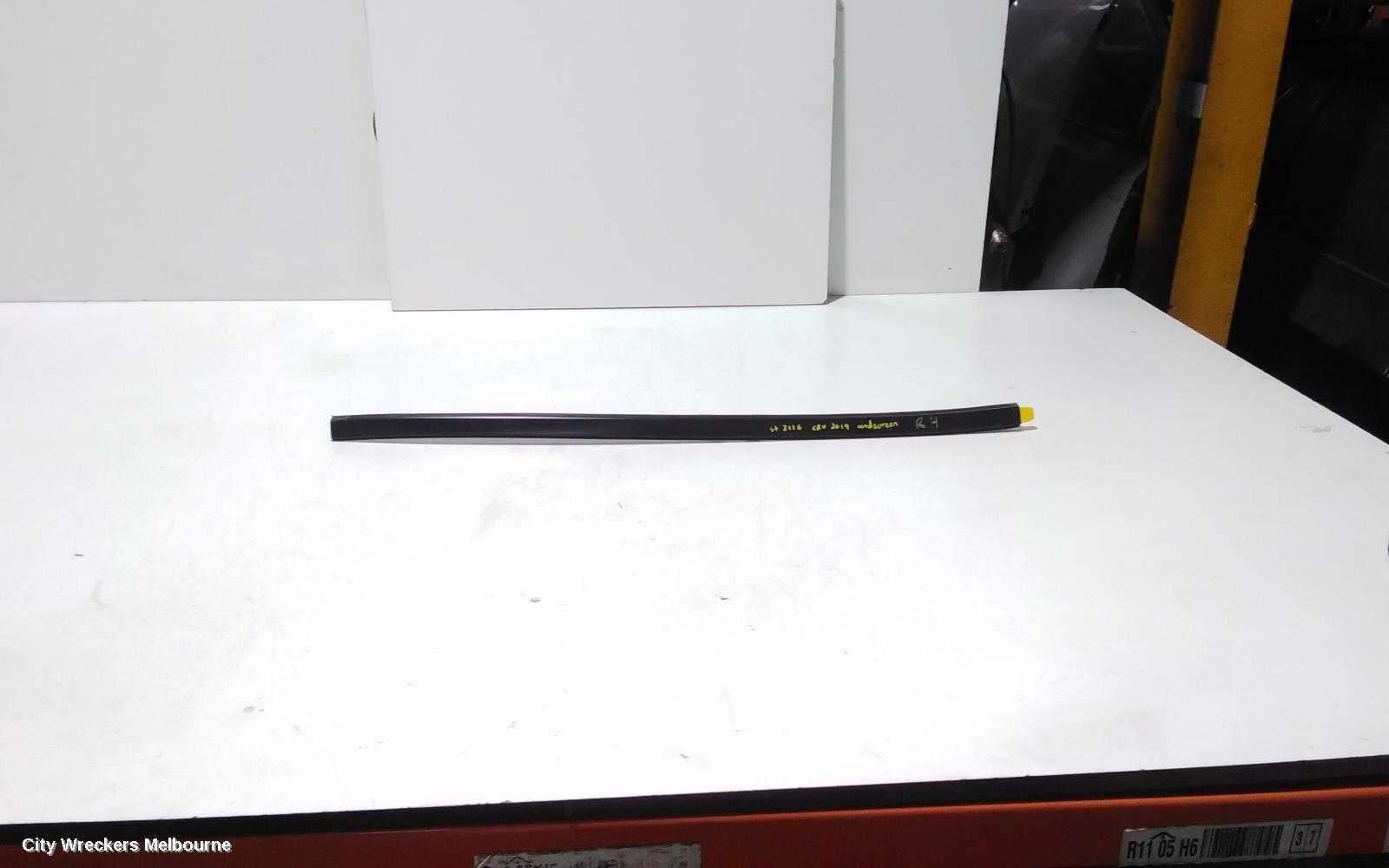HONDA CRV WINDSHIELD FRAME, RW, 05/2017 - 08/2023