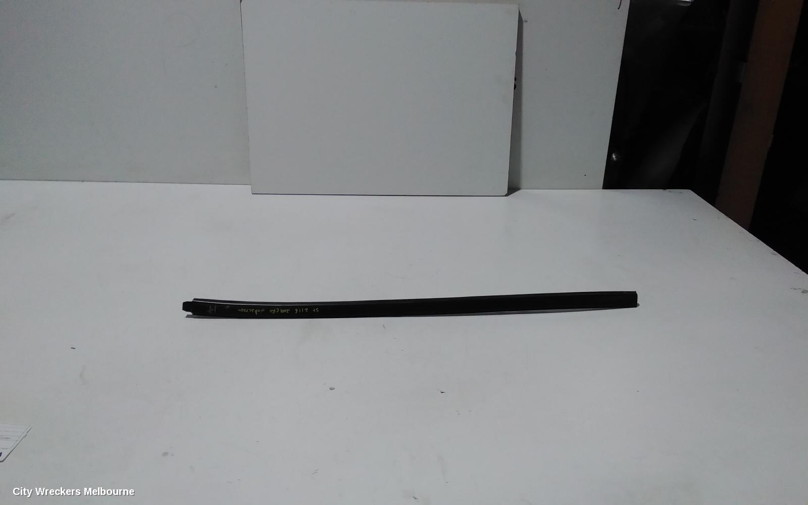 HONDA CRV WINDSHIELD FRAME, RW, 05/2017 - 08/2023