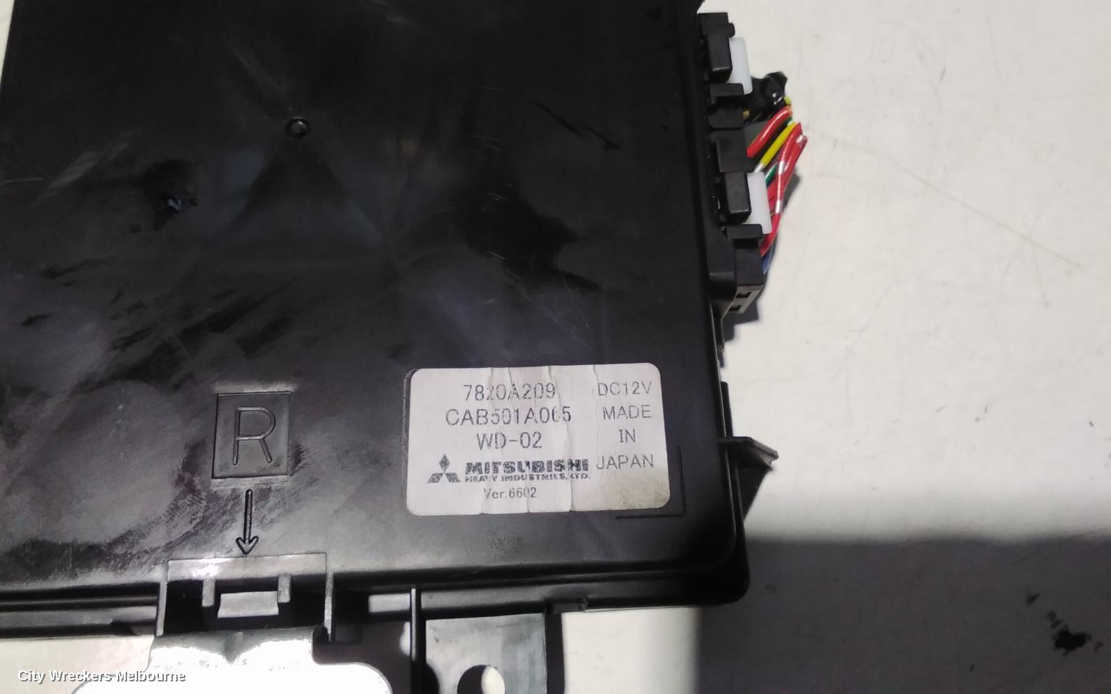 MITSUBISHI OUTLANDER, ZG, 11/2006 - 09/2009, HEATER BOX CONTROL UNIT PART # 7820A209 : 102535