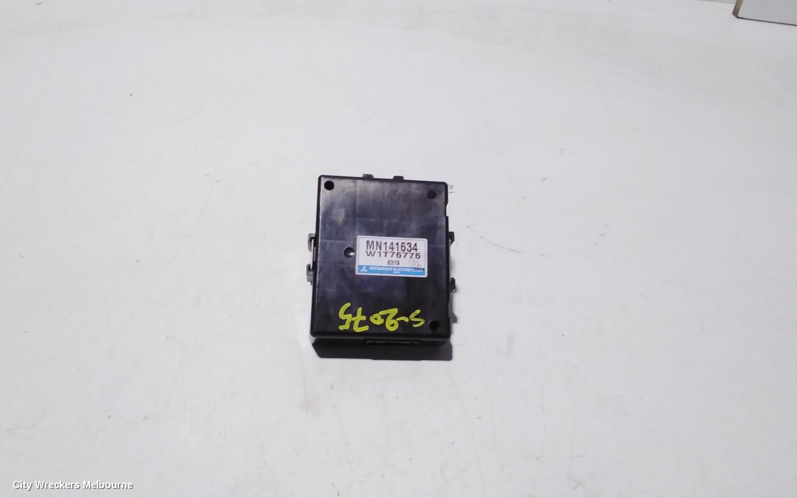 MITSUBISHI OUTLANDER, ZG, 11/2006 - 09/2009, BCM BODY CONTROL MODULE MN141634 W1T76776: 102538