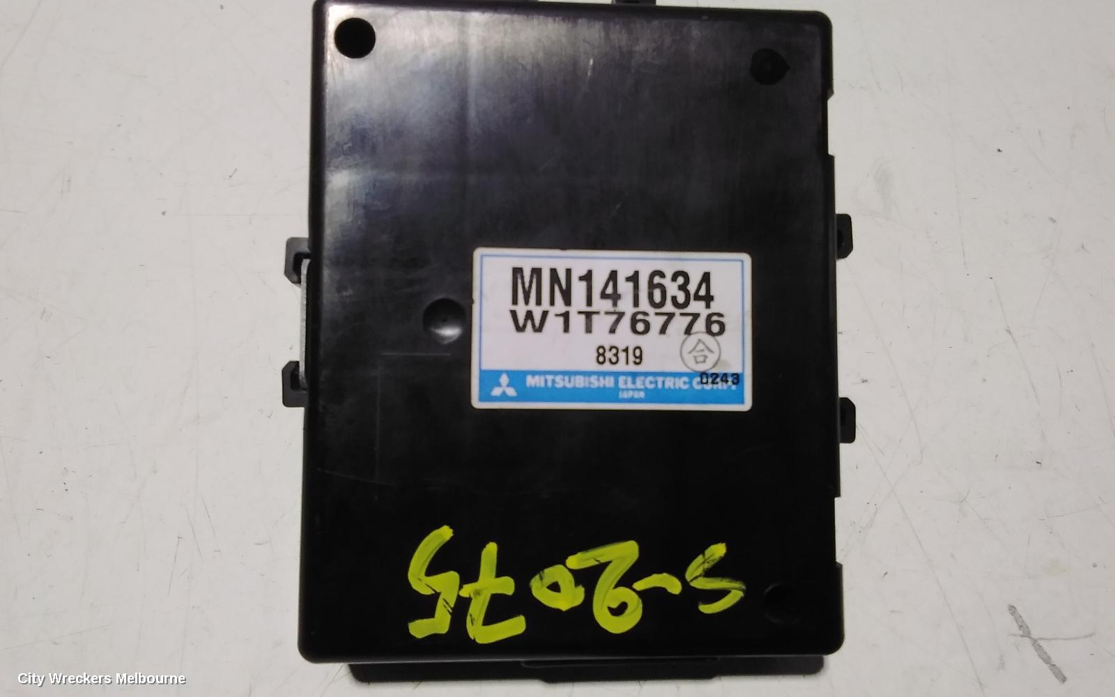 MITSUBISHI OUTLANDER, ZG, 11/2006 - 09/2009, BCM BODY CONTROL MODULE MN141634 W1T76776: 102538
