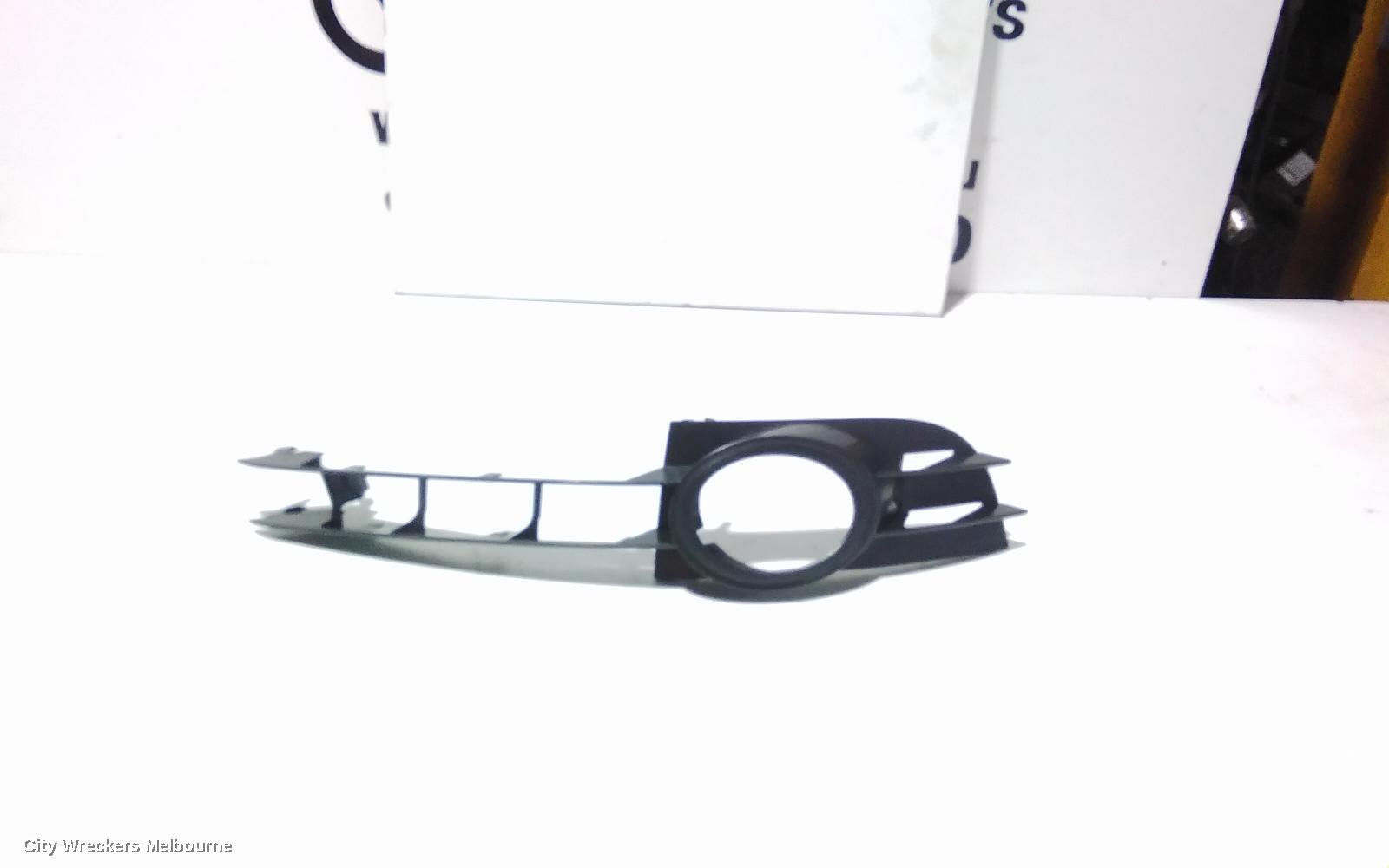 AUDI A6 RIGHT INDICATOR/FOG/SIDE, BUMPER FOGLAMP, C6/4F, A6, 10/2008 - 06/2011
