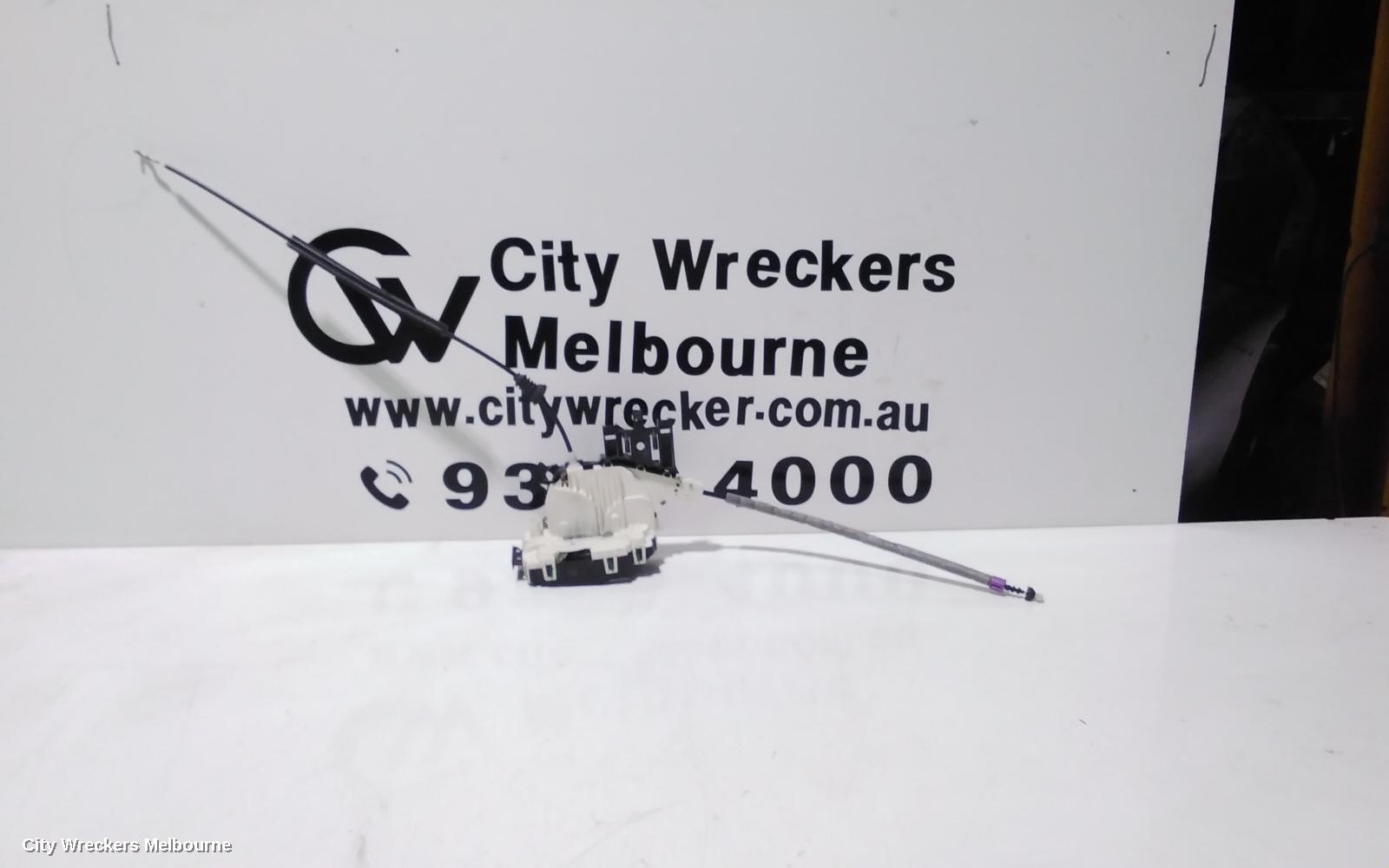 MERCEDES C CLASS DOOR/BOOT/GATE LOCK, RIGHT FRONT DOOR LOCK, W204/S204, W/ KEYLESS ENTRY TYPE, 07/2007 - 07/2014