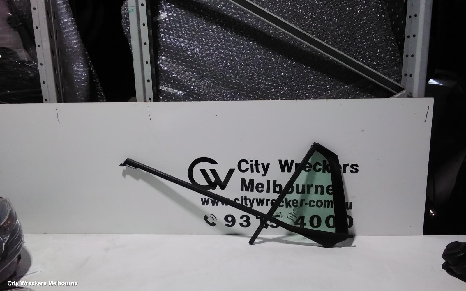 SKODA FABIA LEFT REAR SIDE GLASS, NJ, 01/2015 - 08/2021