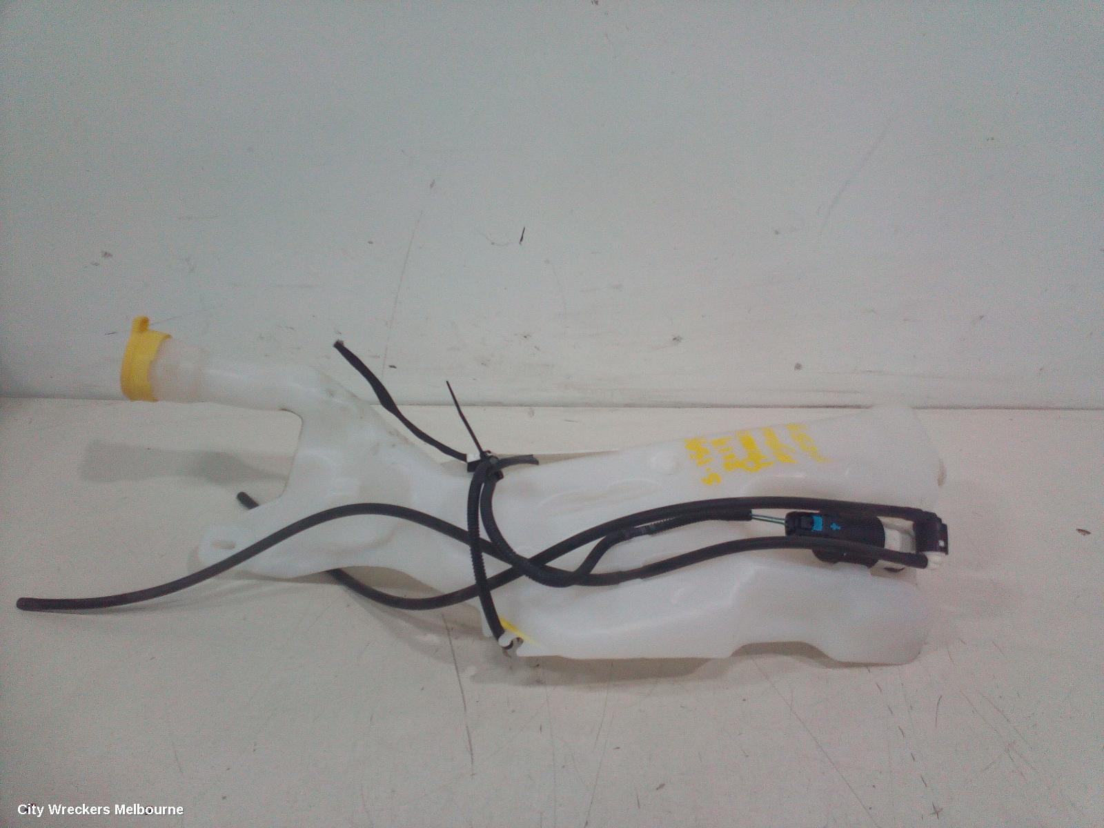 RENAULT MEGANE WASHER BOTTLE, BFB/LFF/KFB, 06/2016 - 02/2020