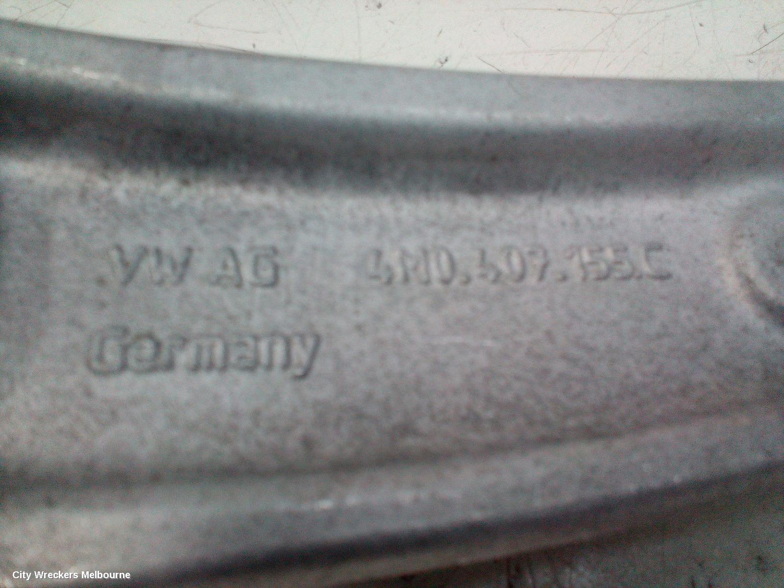 AUDI Q7 LEFT FRONT LOWER CONTROL ARM, FRONT, 4M, 09/2015 ONWARDS