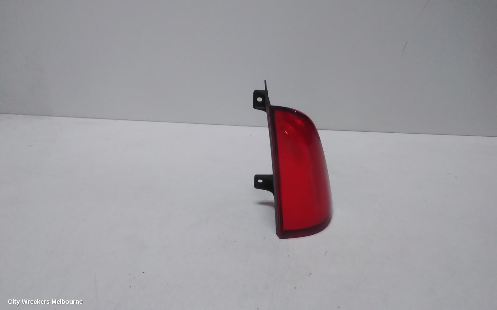MERCEDES VITO RIGHT TAILLIGHT, UPPER TAILGATE, 639, 04/2004 - 02/2015