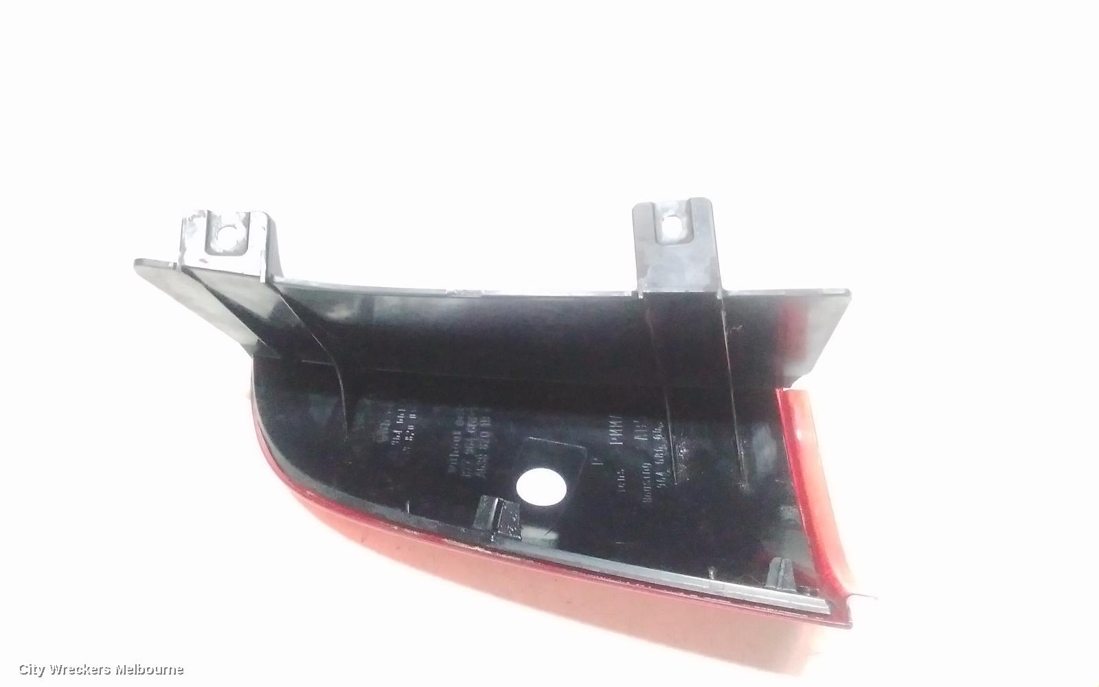 MERCEDES VITO RIGHT TAILLIGHT, UPPER TAILGATE, 639, 04/2004 - 02/2015