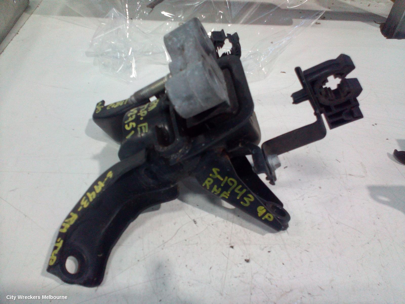 TOYOTA COROLLA MOUNT, ZRE172R RIGHT ENGINE MOUNT 12/2013 - 06/2019