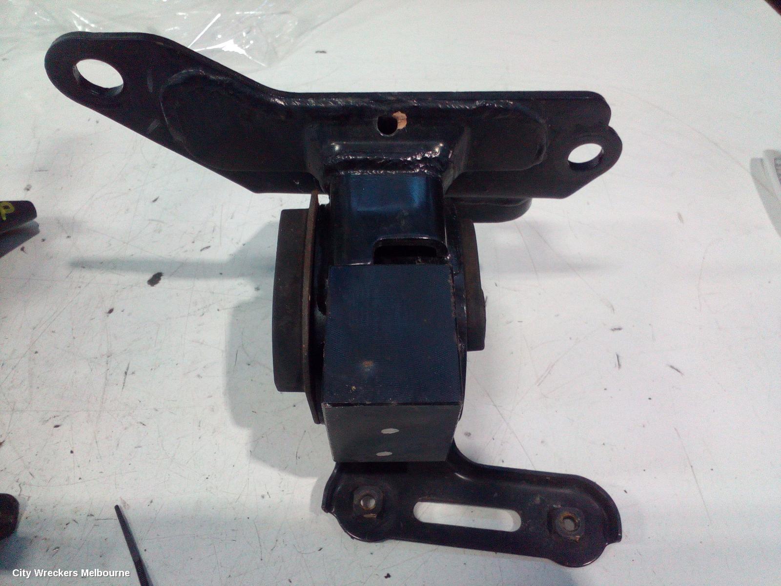 TOYOTA COROLLA MOUNT, ZRE172R REAR ENGINE FWD AUTO 12/2013 - 06/2019