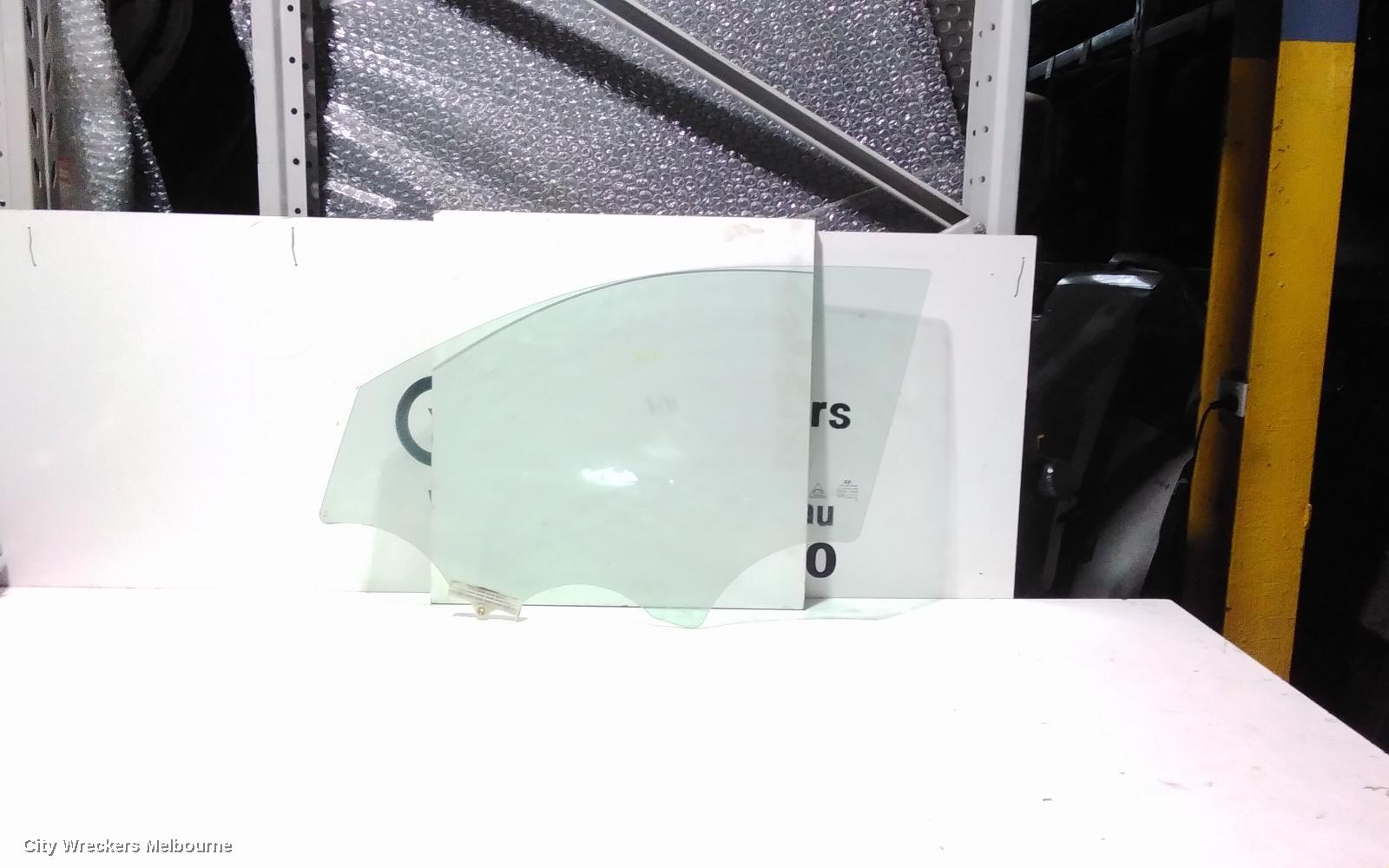HYUNDAI TUCSON LEFT FRONT DOOR WINDOW, TL, 07/2015 - 01/2021