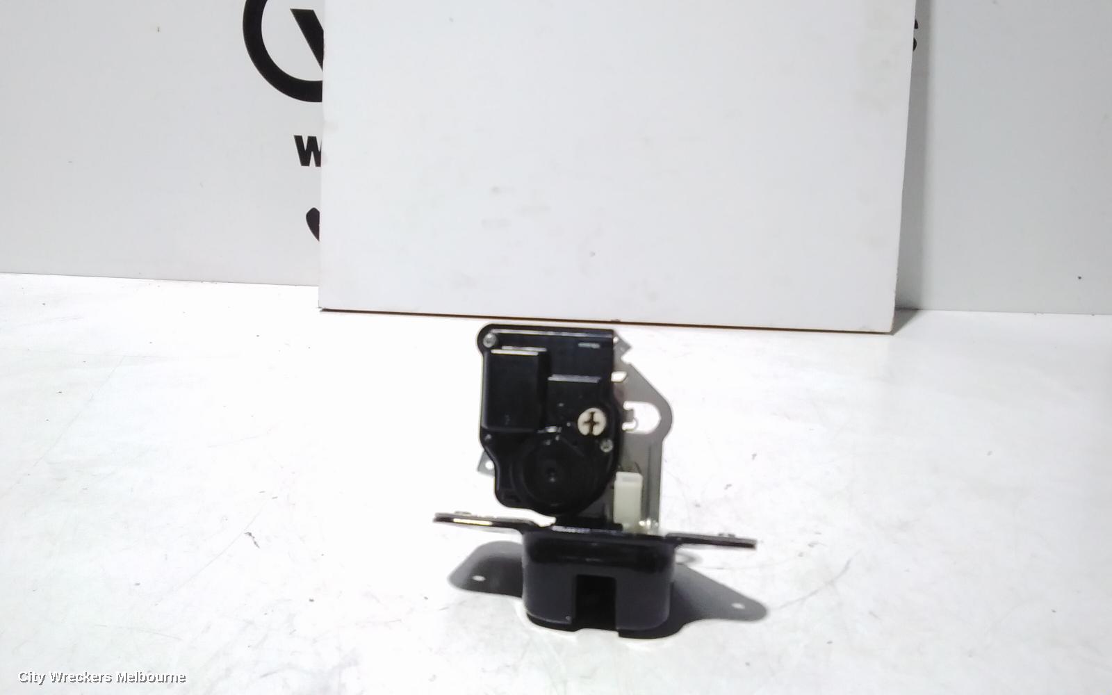 JEEP GRANDCHEROKEE DOOR/BOOT/GATE LOCK, UPPER TAILGATE LOCK, WK, 10/2010 - 03/2013
