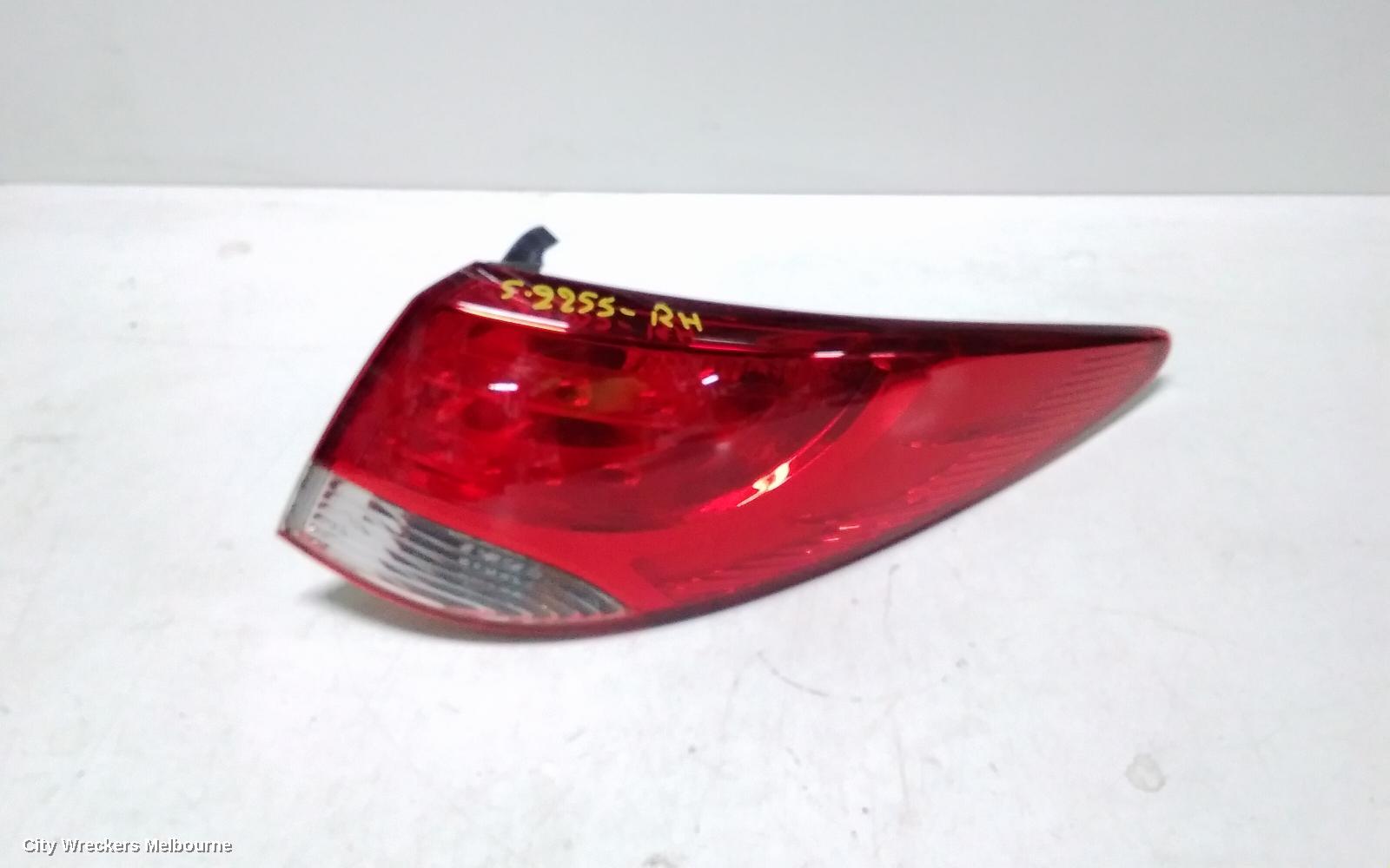 HYUNDAI IX35 RIGHT TAILLIGHT, LM SERIES (VIN TMAJ), IN BODY, 09/2013 - 01/2016