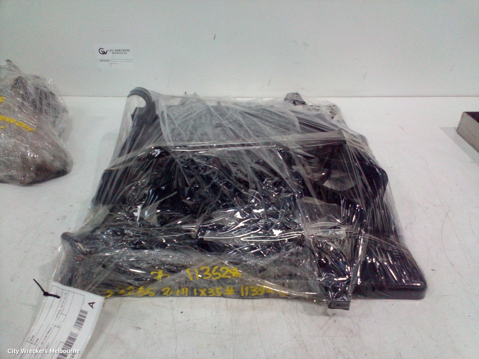 HYUNDAI IX35 FAN, RAD FAN, PETROL, SE (VIN TMAJ...), LM SERIES, 10/2012 - 01/2016