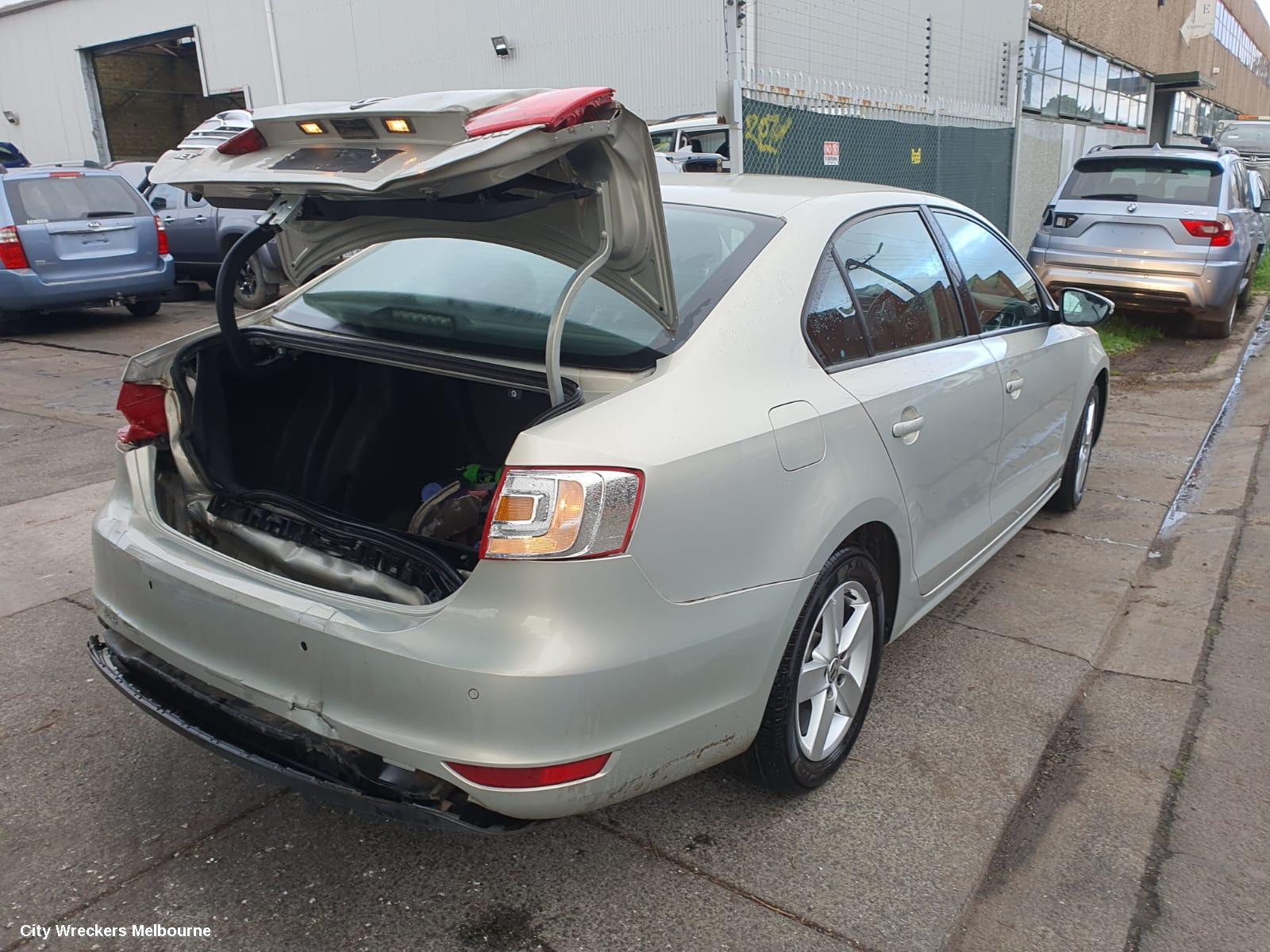 VOLKSWAGEN JETTA RIGHT REAR WND REG/MOTOR, 1B, 02/2011 - 12/2017