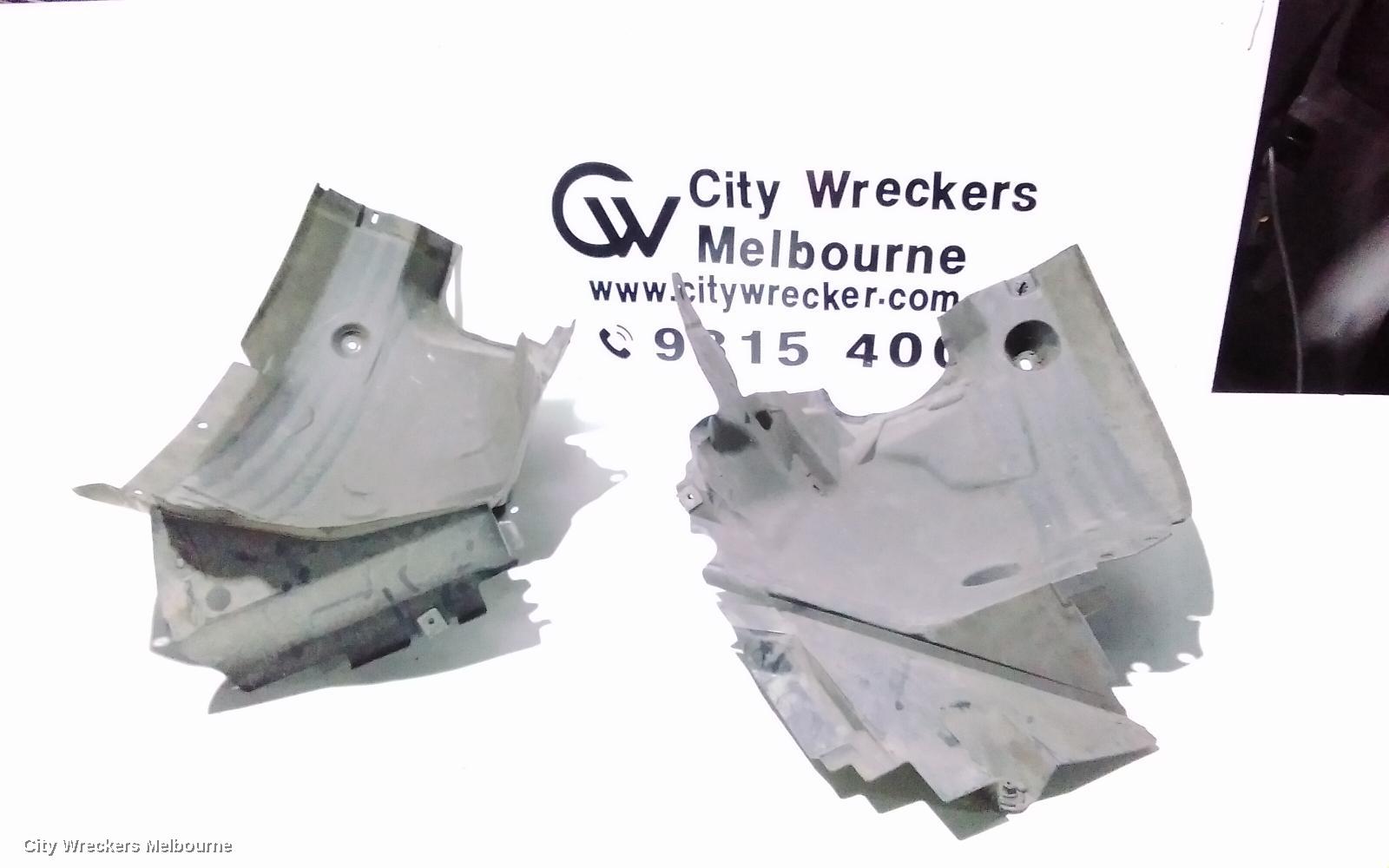 MERCEDES C CLASS RIGHT GUARD LINER, C204, FRONT SECTION, 05/2011 - 01/2015