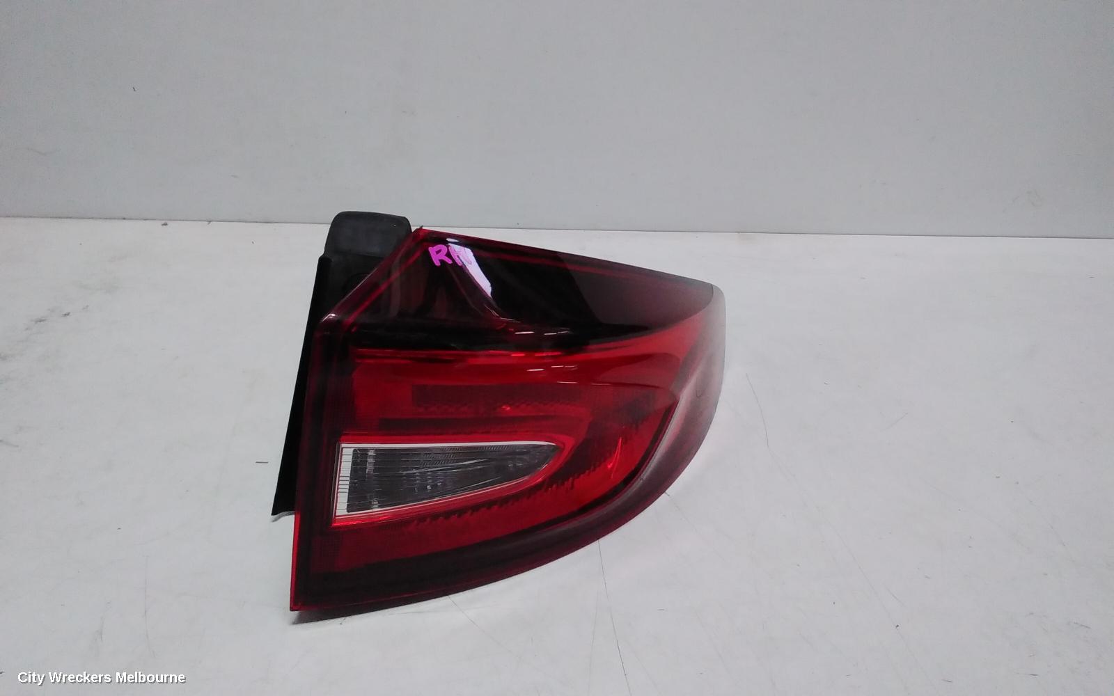 MG GS RIGHT TAILLIGHT, IN BODY, SAS2, 09/2016 - 08/2019