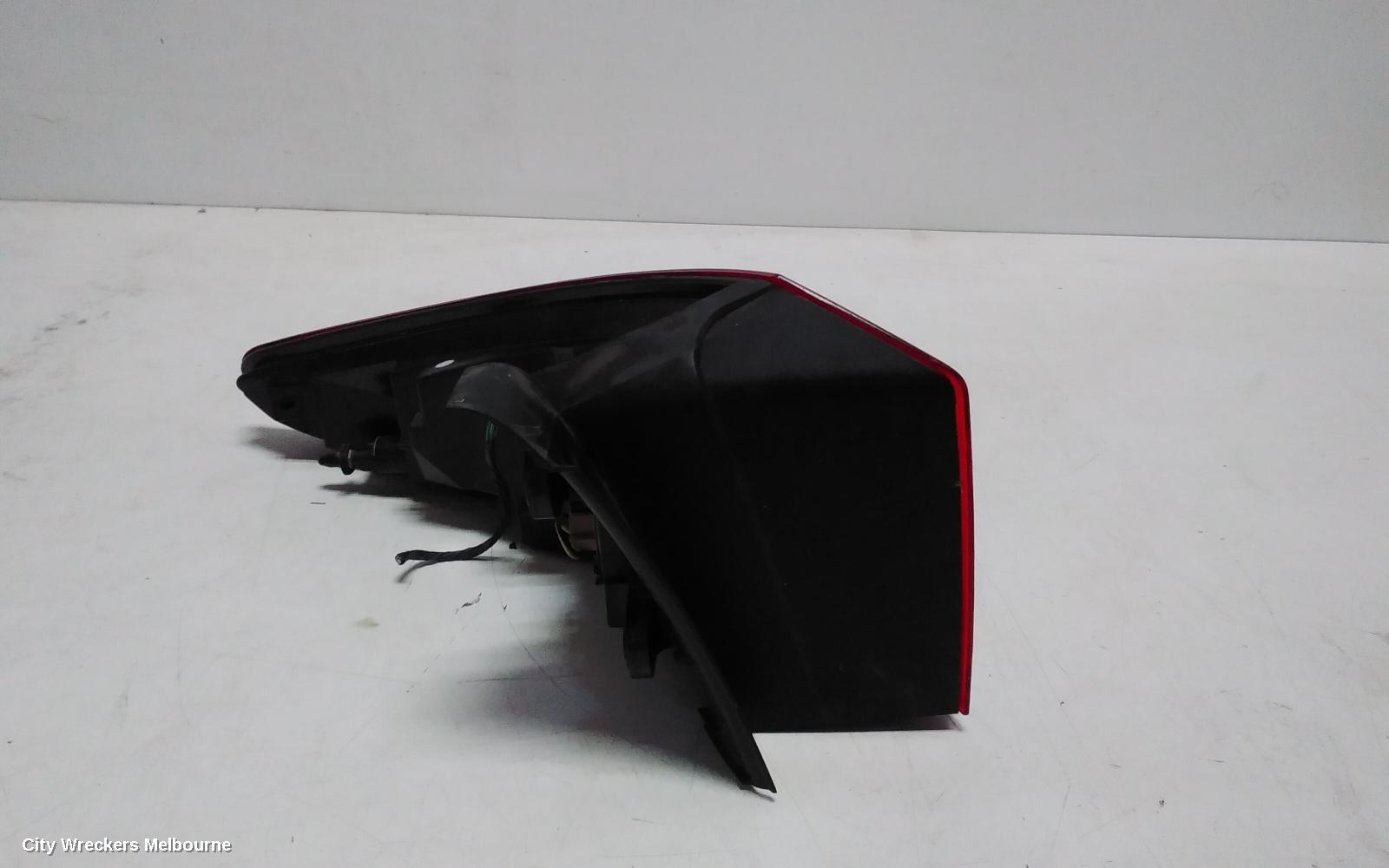 MG GS RIGHT TAILLIGHT, IN BODY, SAS2, 09/2016 - 08/2019