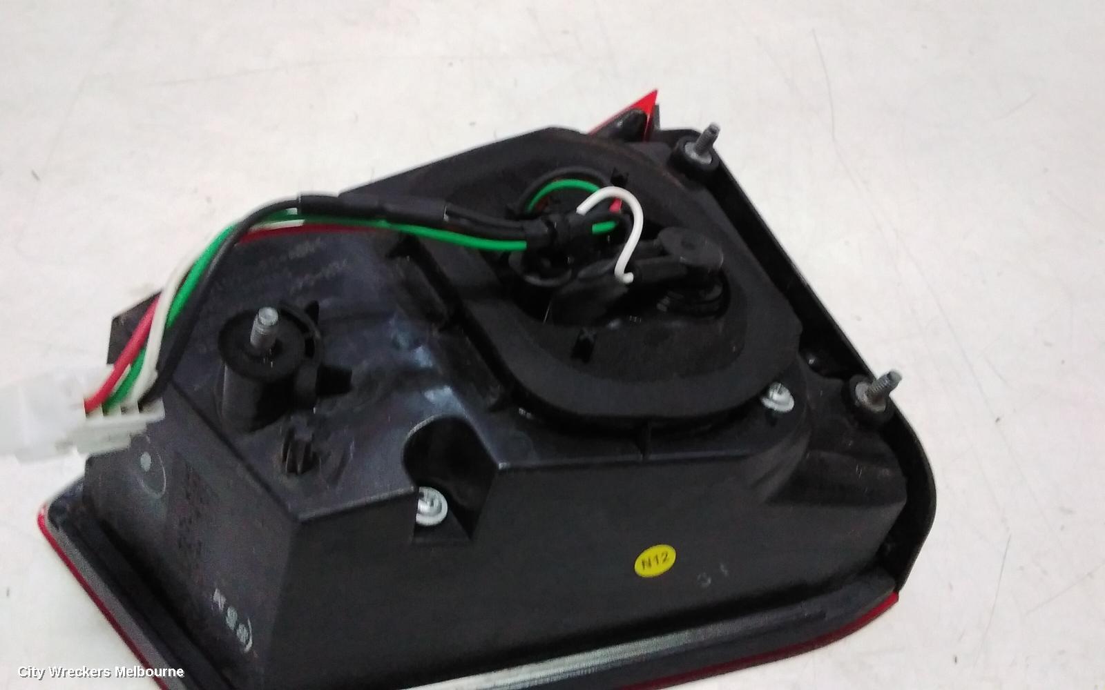 MG GS REAR GARNISH, TAILGATE LAMP (LH SIDE), HALOGEN TYPE, SAS2, 09/2016 - 08/2019