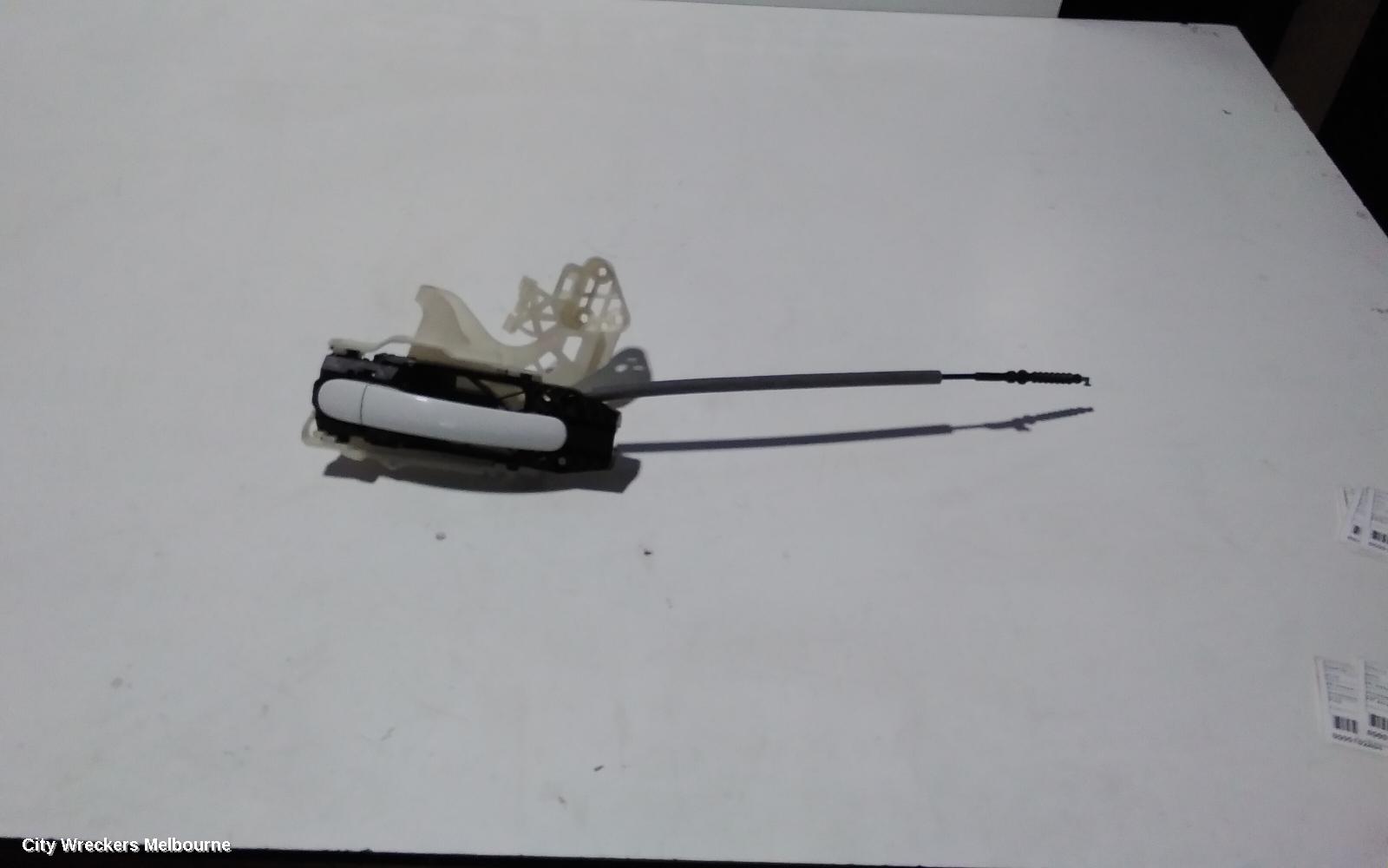VOLKSWAGEN TIGUAN DOOR HANDLE, LH FRONT, OUTER, 5N, 07/2011 - 08/2016