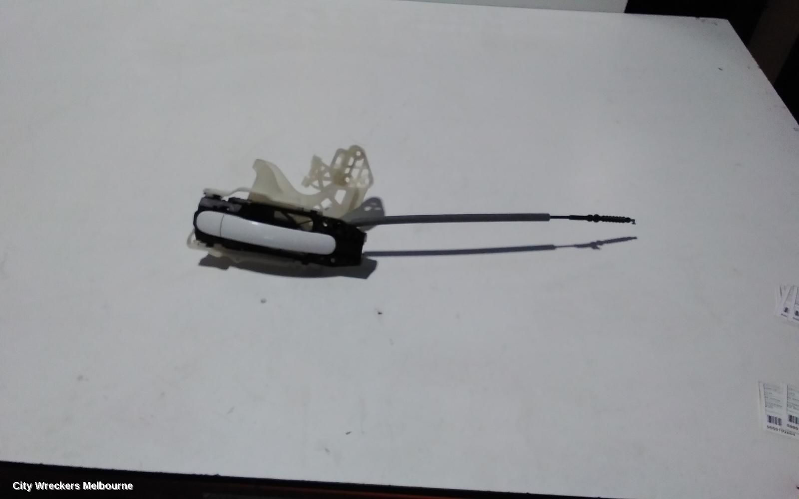 VOLKSWAGEN TIGUAN DOOR HANDLE, LH FRONT, OUTER, 5N, 07/2011 - 08/2016