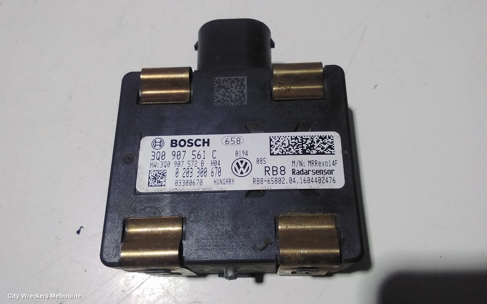 VOLKSWAGEN PASSAT, B8/MK7, 06/2015 - 05/2023, 3Q0.907.561.C ~  RB8 - RADAR SENSOR  WITH BRACKET: 102905