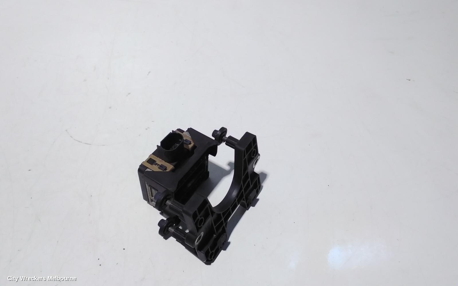 VOLKSWAGEN PASSAT, B8/MK7, 06/2015 - 05/2023, 3Q0.907.561.C ~  RB8 - RADAR SENSOR  WITH BRACKET: 102905