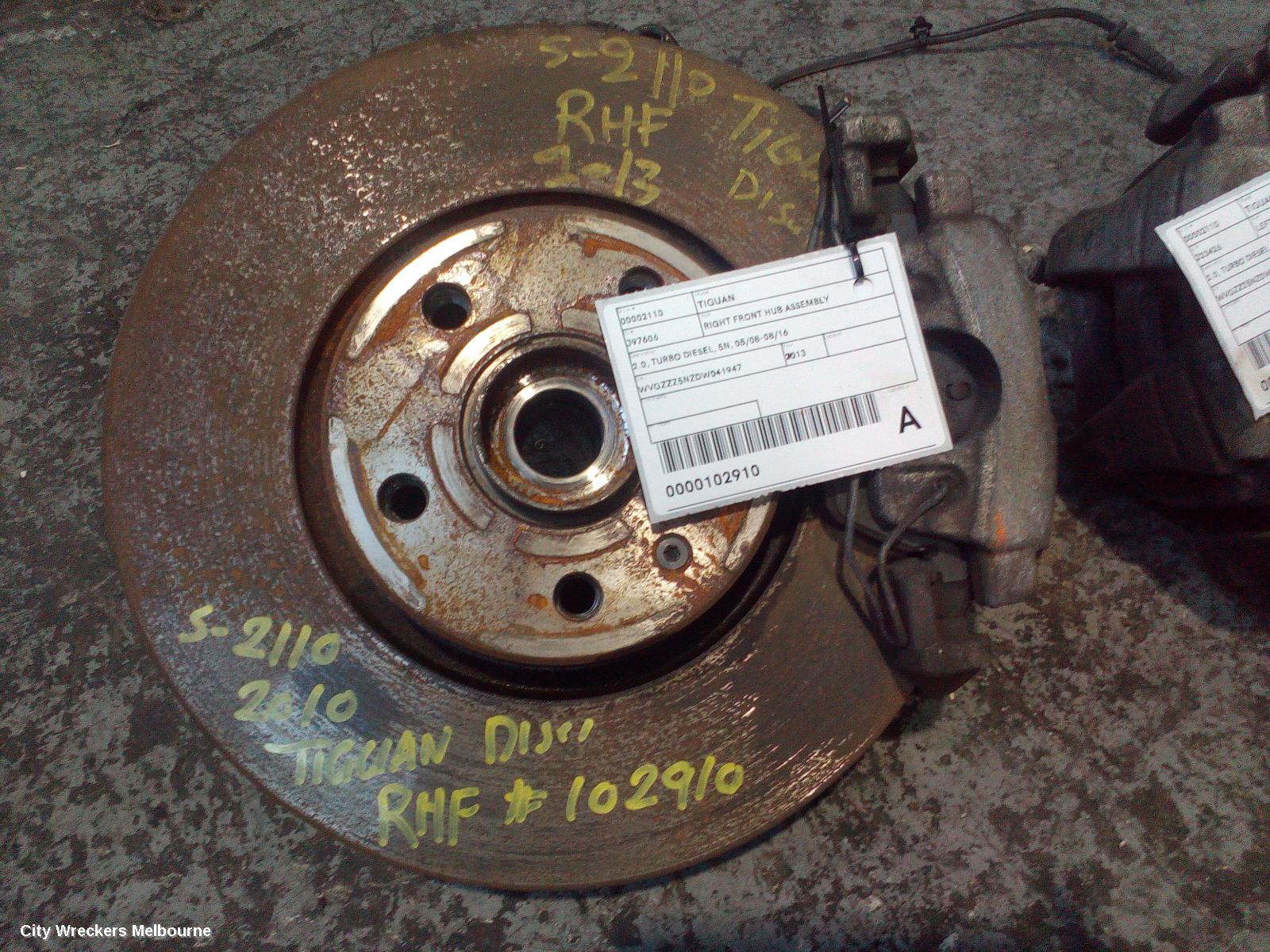 VOLKSWAGEN TIGUAN RIGHT FRONT HUB ASSEMBLY, 2.0, TURBO DIESEL, 5N, 05/2008 - 08/2016