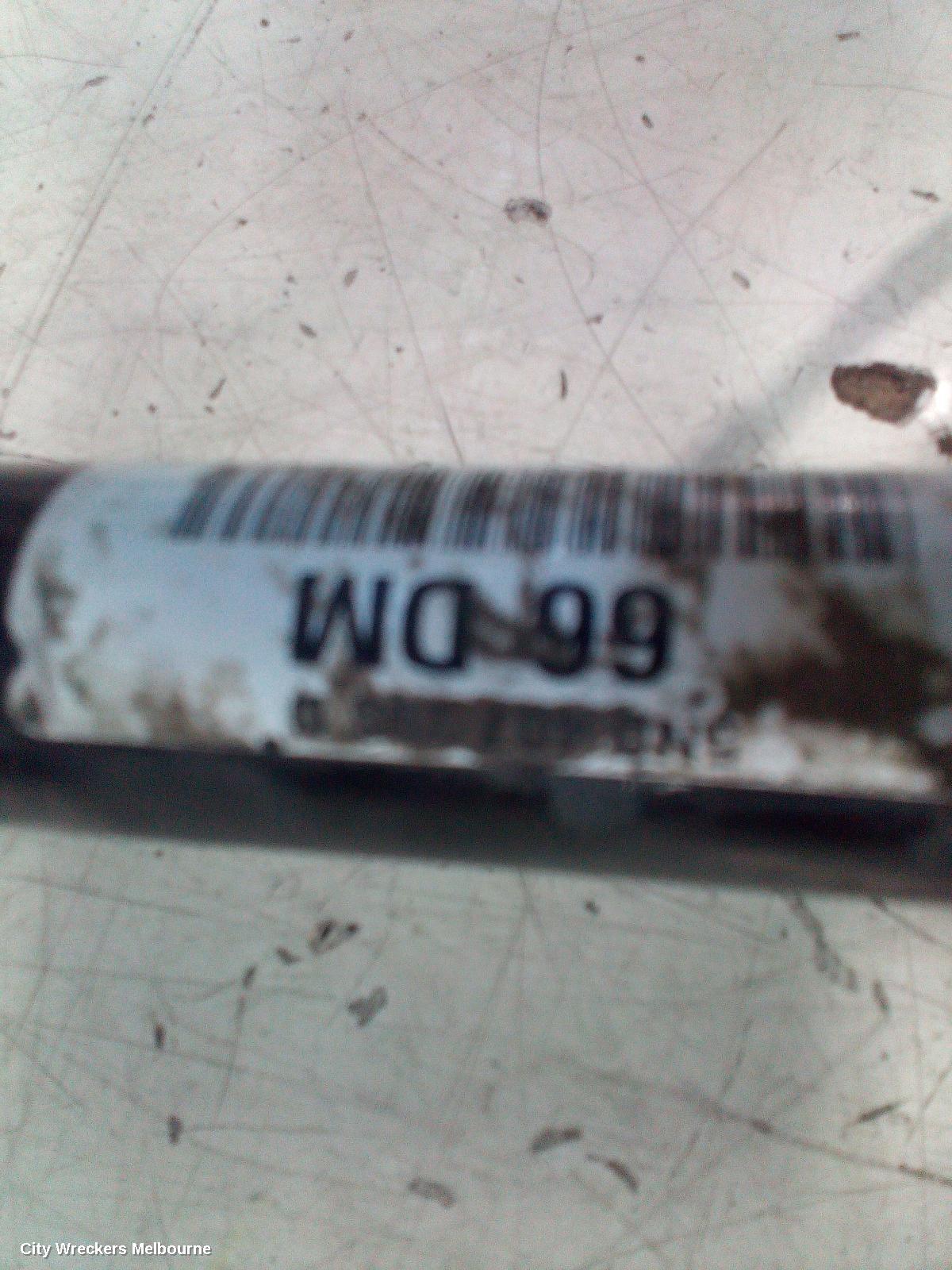 VOLKSWAGEN TIGUAN RIGHT DRIVESHAFT, FRONT, DIESEL, 2.0, 5N, 07/2011 - 08/2016
