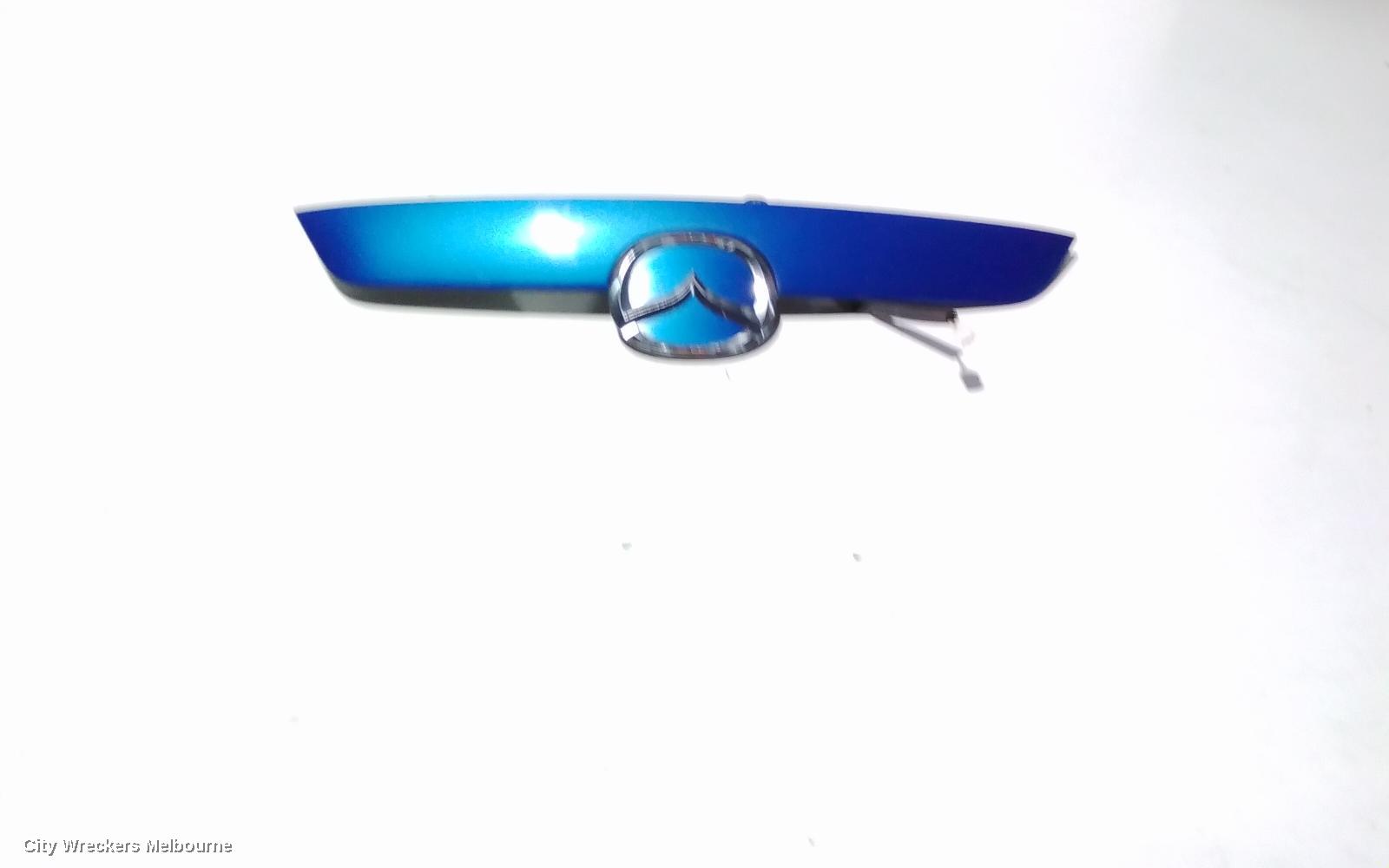 MAZDA CX5 REAR GARNISH, TAILGATE GARNISH (CENTRE), NON REV CAMERA & NON SUNROOF TYPE, 02/2012 - 12/2016