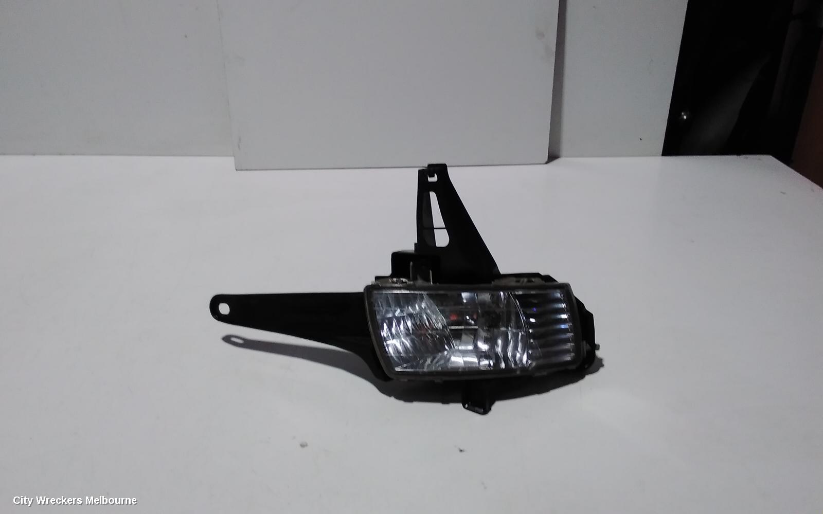 TOYOTA ESTIMA RIGHT INDICATOR/FOG/SIDE, XR50, 05-19